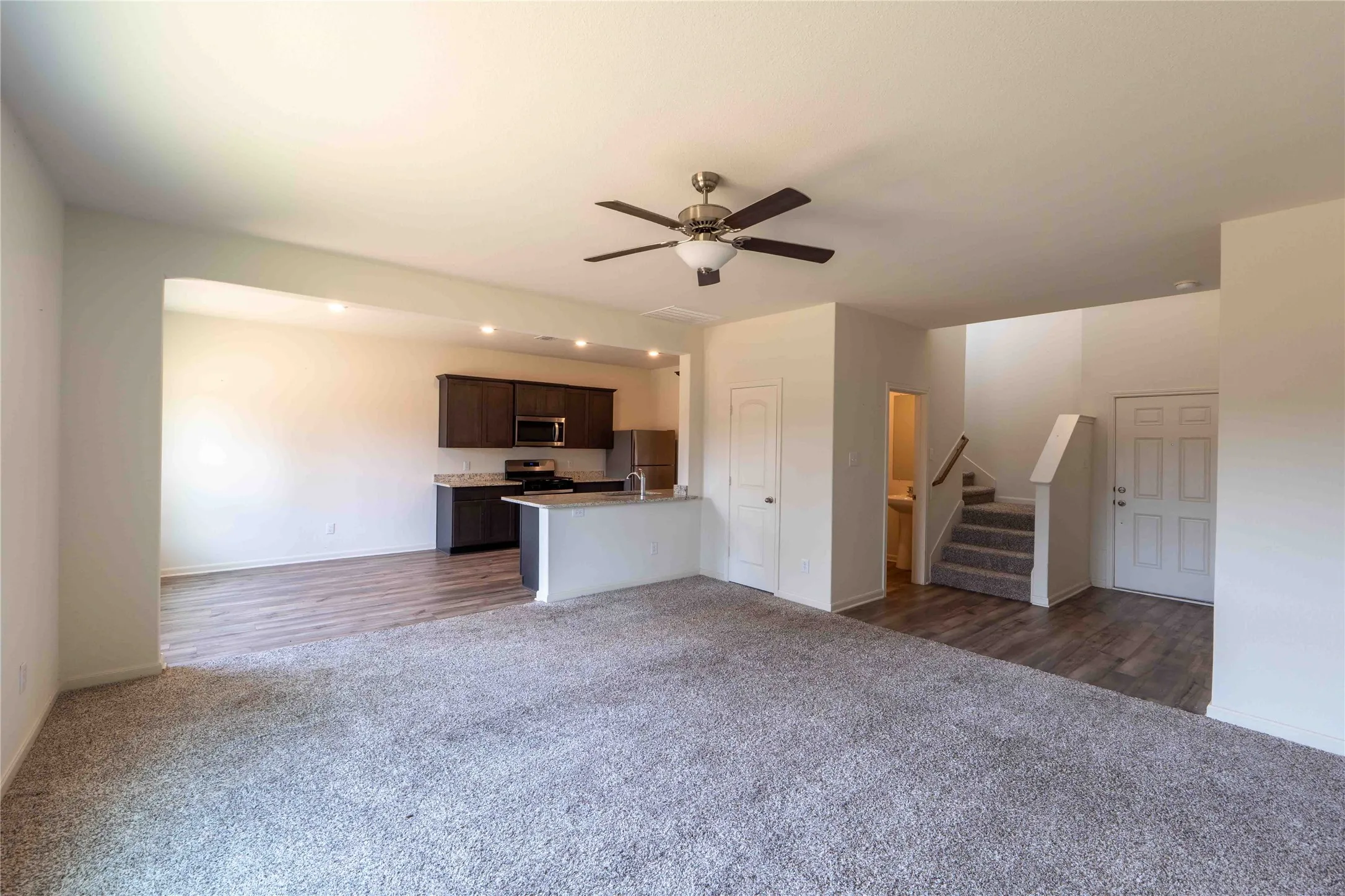 Single Family Residence For Sale in Denton County , 2014 Pondera Street, Ponder, Texas 76259, 4 Bedroom, 3 Bathroom, 2 Garage spaces, 2,054 Sqft, built in 2023, mls#21353082, Real Estate Agent in Ponder, Homes For Sale in Denton county, Homes For Sale in Ponder, Realtor in Ponder Texas, Real Estate Brokerage Independent Realty Texas, Luminita Cordes Realtor