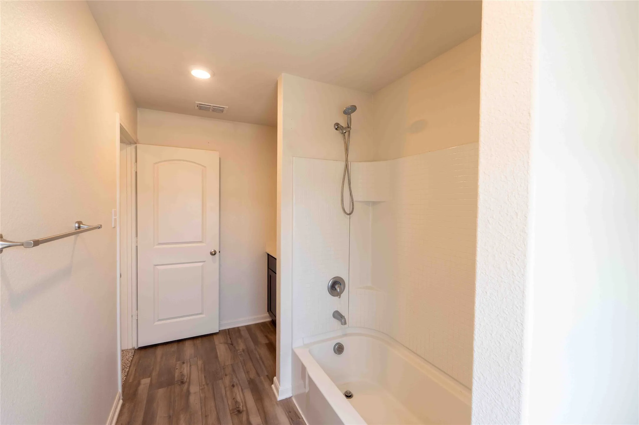 Single Family Residence For Sale in Denton County , 2014 Pondera Street, Ponder, Texas 76259, 4 Bedroom, 3 Bathroom, 2 Garage spaces, 2,054 Sqft, built in 2023, mls#21353082, Real Estate Agent in Ponder, Homes For Sale in Denton county, Homes For Sale in Ponder, Realtor in Ponder Texas, Real Estate Brokerage Independent Realty Texas, Luminita Cordes Realtor
