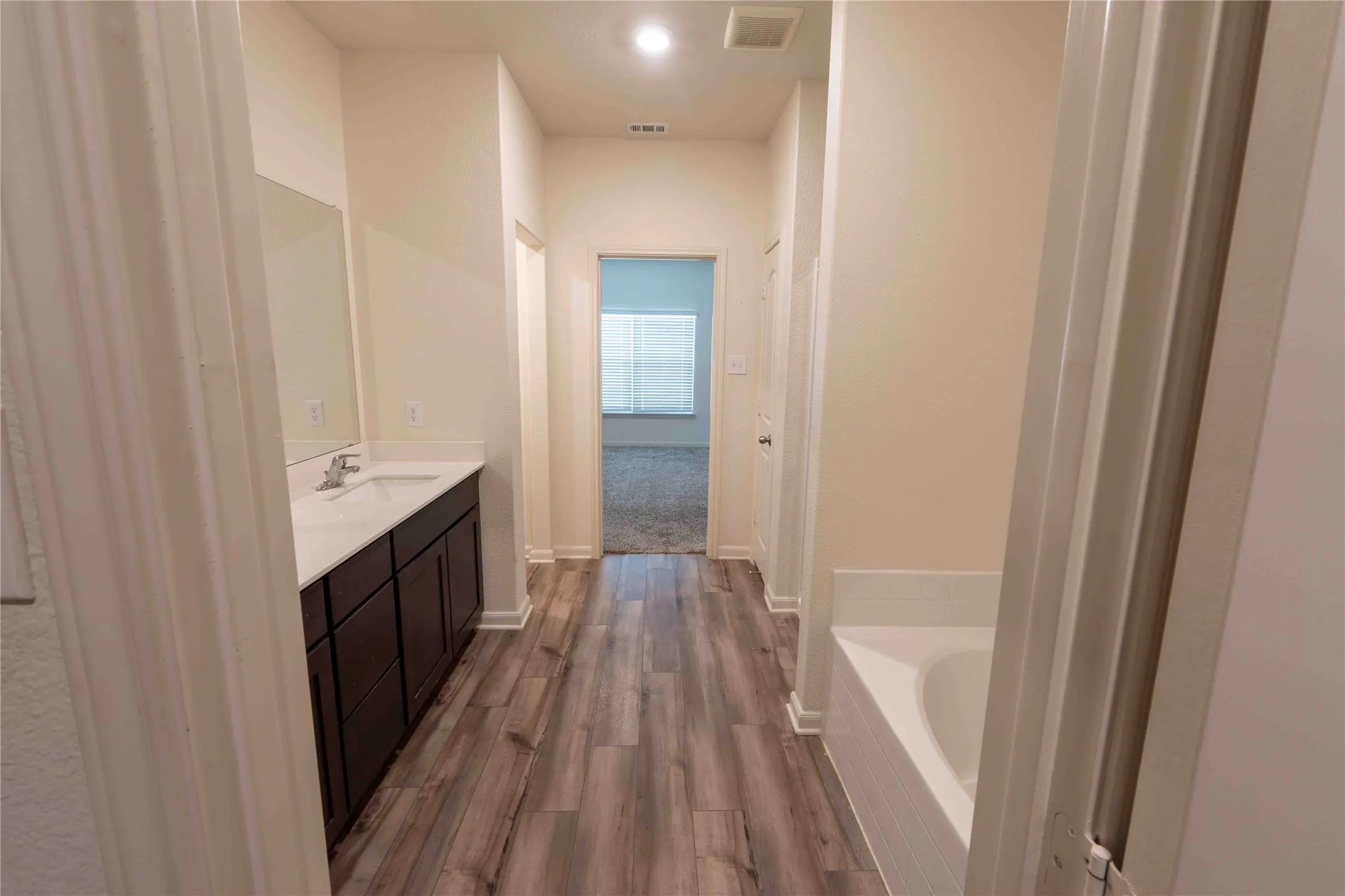 Single Family Residence For Sale in Denton County , 2014 Pondera Street, Ponder, Texas 76259, 4 Bedroom, 3 Bathroom, 2 Garage spaces, 2,054 Sqft, built in 2023, mls#21353082, Real Estate Agent in Ponder, Homes For Sale in Denton county, Homes For Sale in Ponder, Realtor in Ponder Texas, Real Estate Brokerage Independent Realty Texas, Luminita Cordes Realtor