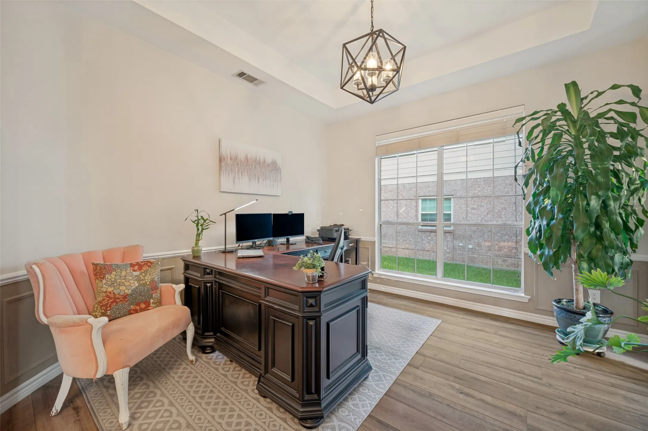 Single Family Residence For Sale in Collin County , 7208 Sonoma Valley Drive, Frisco, Texas 75035, 3 Bedroom, 2 Bathroom, 2 Garage spaces, 2,222 Sqft, built in 1992, mls#21346344, Real Estate Agent in Frisco, Homes For Sale in Collin county, Homes For Sale in Frisco, Realtor in Frisco Texas, Real Estate Brokerage Independent Realty Texas, Luminita Cordes Realtor