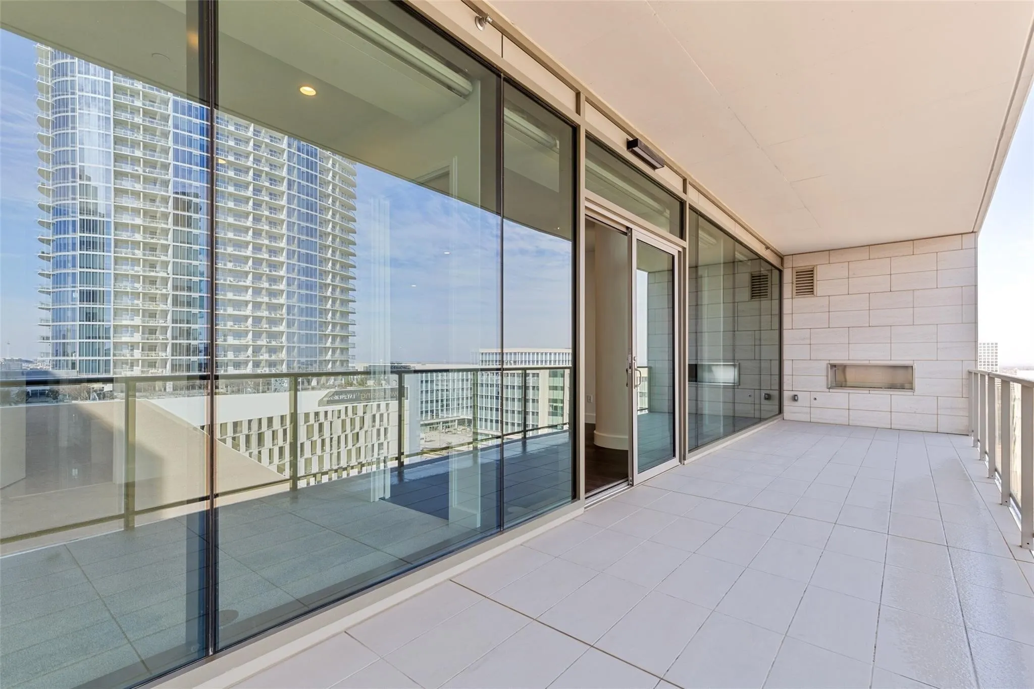 Townhouse For Rent in Collin County , 7901 Windrose 902, Plano, Texas 75024, 2 Bedroom, 3 Bathroom, 2 Garage spaces, 1,860 Sqft, built in 2019, mls#21350395, Real Estate Agent in Plano, Homes For Rent in Collin county, Homes For Rent in Plano, Realtor in Plano Texas, Real Estate Brokerage Independent Realty Texas, Luminita Cordes Realtor