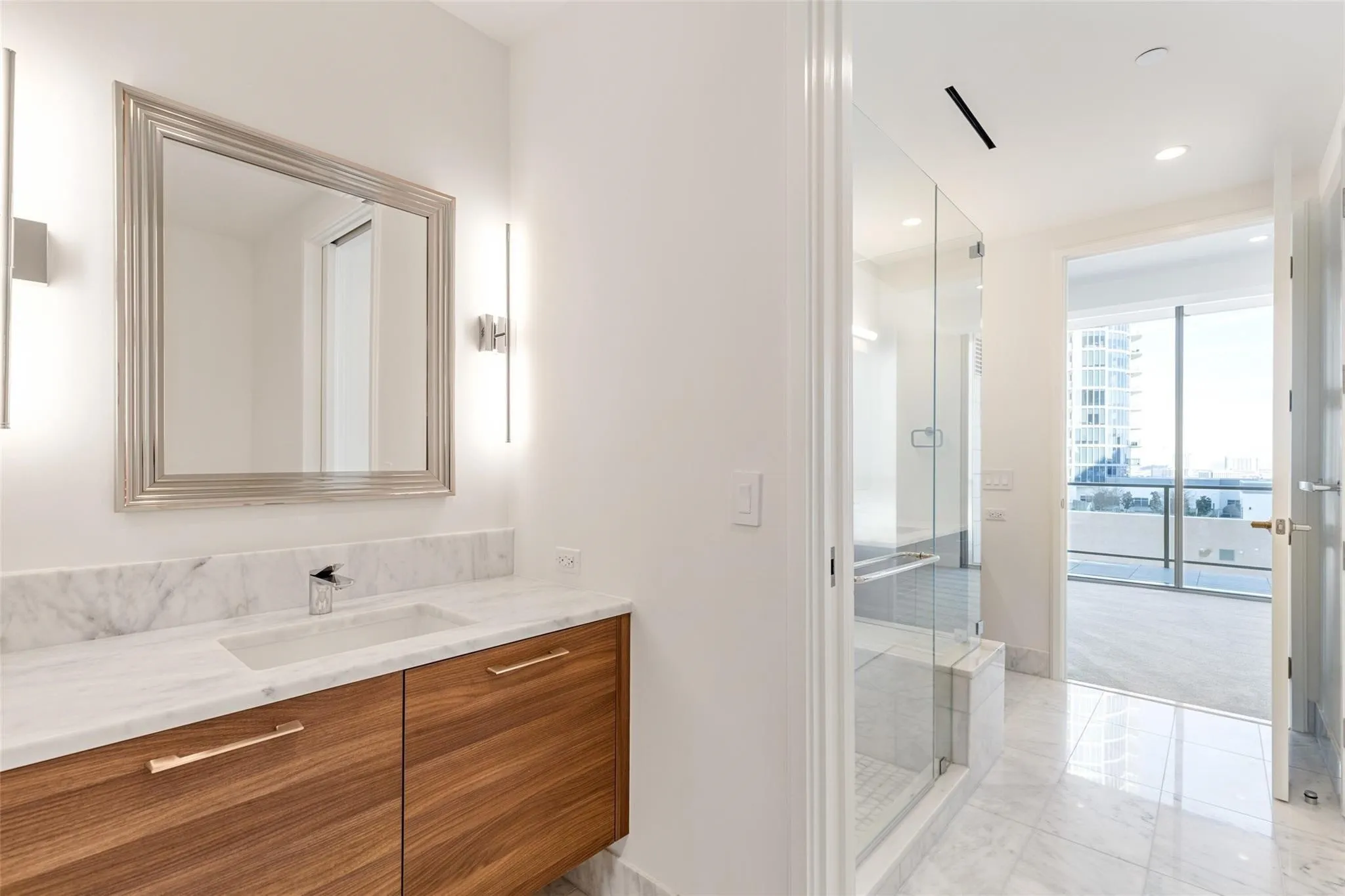 Townhouse For Rent in Collin County , 7901 Windrose 902, Plano, Texas 75024, 2 Bedroom, 3 Bathroom, 2 Garage spaces, 1,860 Sqft, built in 2019, mls#21350395, Real Estate Agent in Plano, Homes For Rent in Collin county, Homes For Rent in Plano, Realtor in Plano Texas, Real Estate Brokerage Independent Realty Texas, Luminita Cordes Realtor