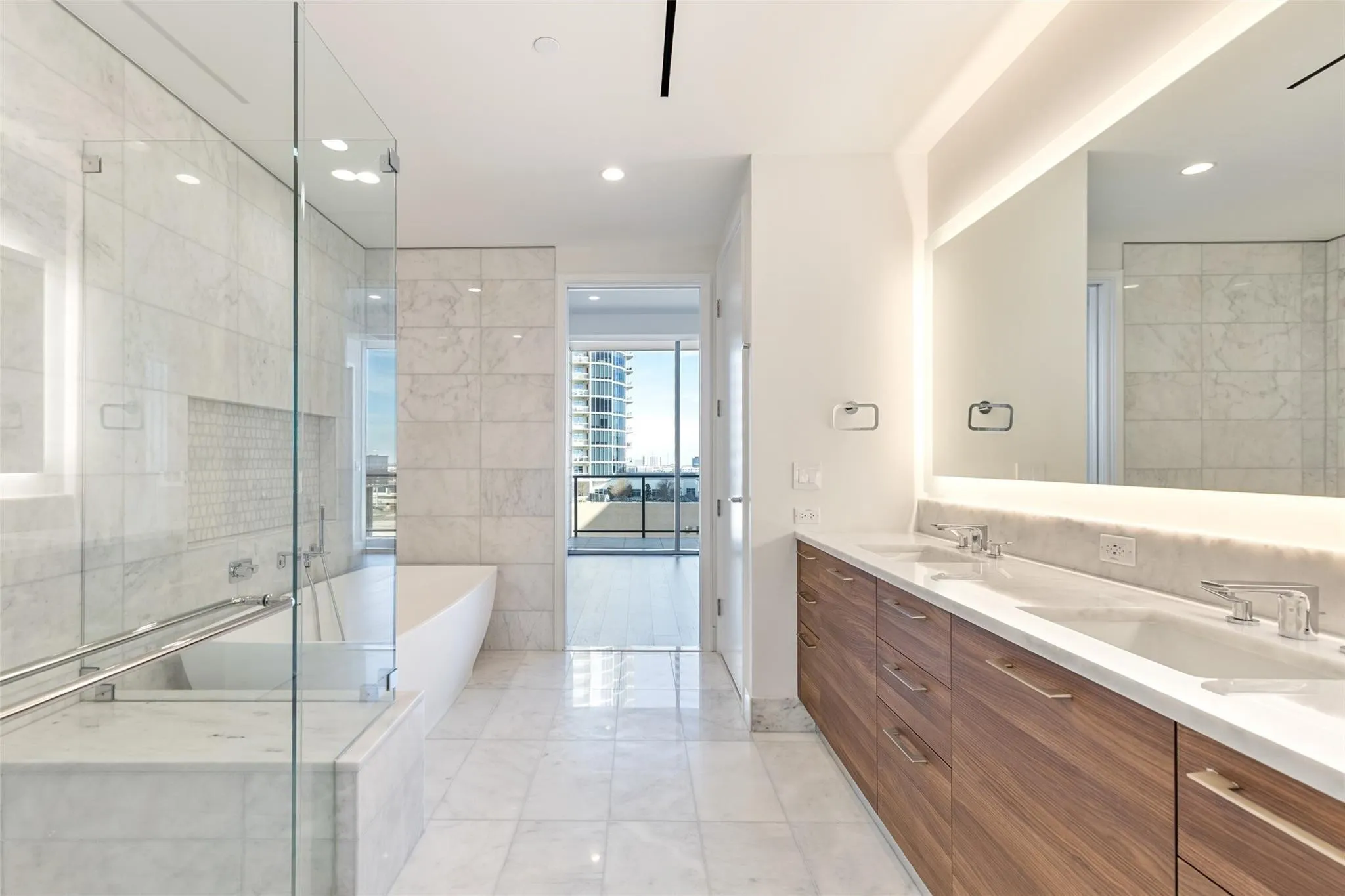 Townhouse For Rent in Collin County , 7901 Windrose 902, Plano, Texas 75024, 2 Bedroom, 3 Bathroom, 2 Garage spaces, 1,860 Sqft, built in 2019, mls#21350395, Real Estate Agent in Plano, Homes For Rent in Collin county, Homes For Rent in Plano, Realtor in Plano Texas, Real Estate Brokerage Independent Realty Texas, Luminita Cordes Realtor