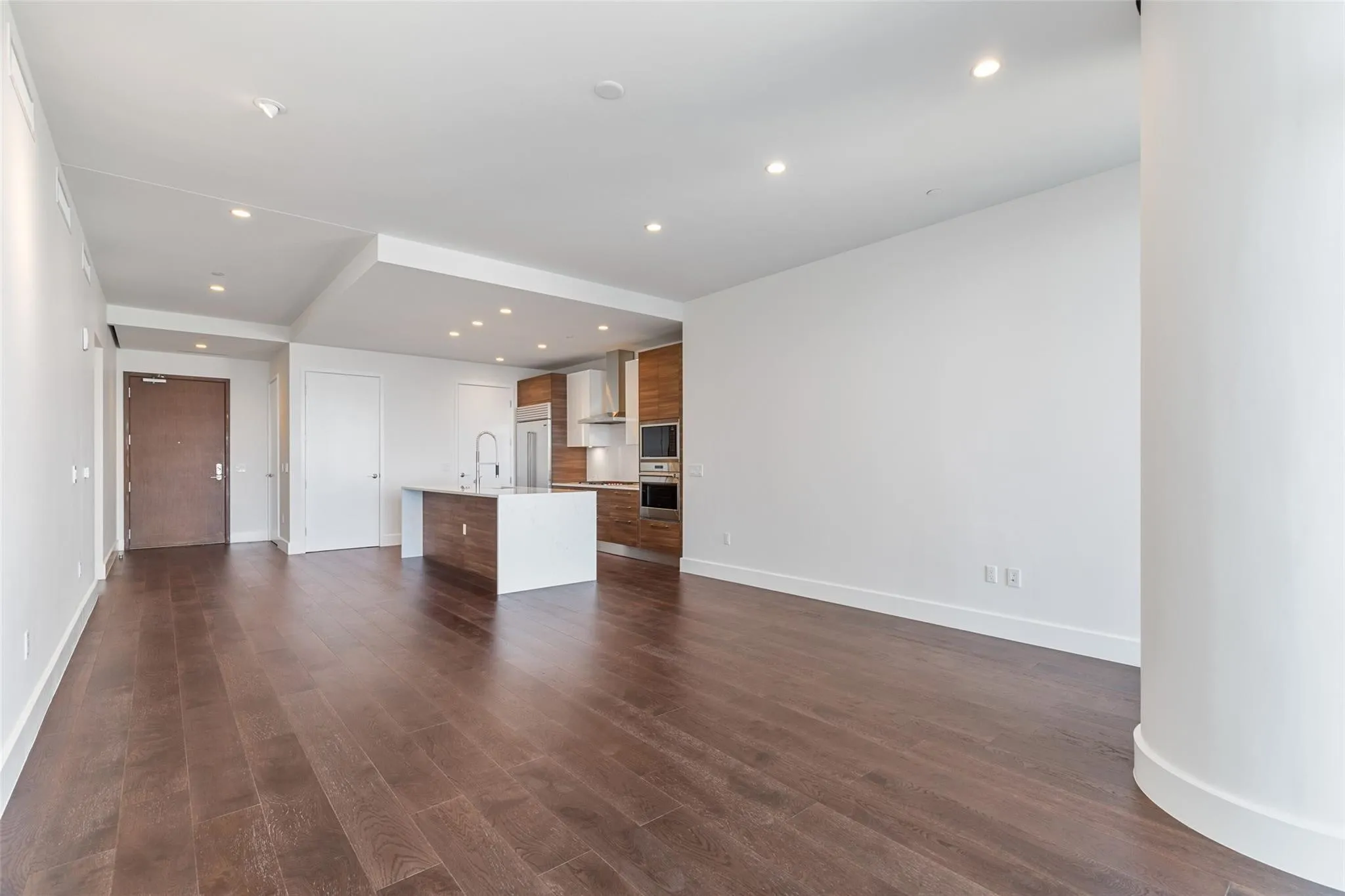 Townhouse For Rent in Collin County , 7901 Windrose 902, Plano, Texas 75024, 2 Bedroom, 3 Bathroom, 2 Garage spaces, 1,860 Sqft, built in 2019, mls#21350395, Real Estate Agent in Plano, Homes For Rent in Collin county, Homes For Rent in Plano, Realtor in Plano Texas, Real Estate Brokerage Independent Realty Texas, Luminita Cordes Realtor
