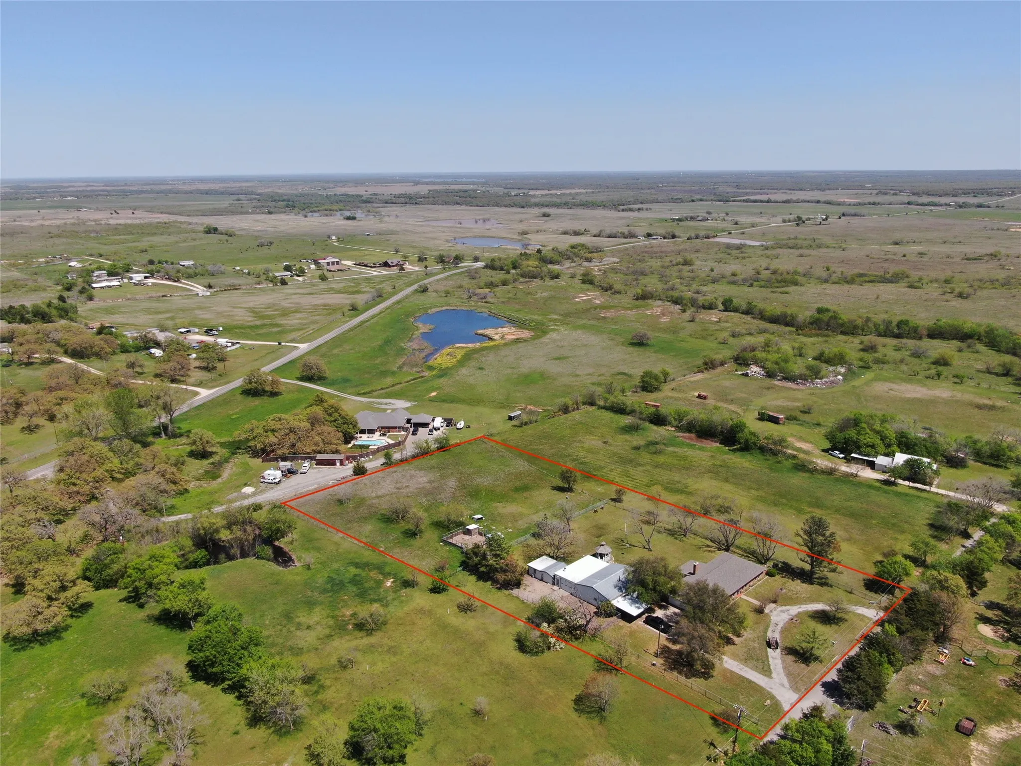Single Family Residence For Sale in Montague County , 517 E Locust Street, Nocona, Texas 76255, 3 Bedroom, 2 Bathroom, 2 Garage spaces, 2,088 Sqft, built in 1984, mls#21353102, Real Estate Agent in Nocona, Homes For Sale in Montague county, Homes For Sale in Nocona, Realtor in Nocona Texas, Real Estate Brokerage Independent Realty Texas, Luminita Cordes Realtor