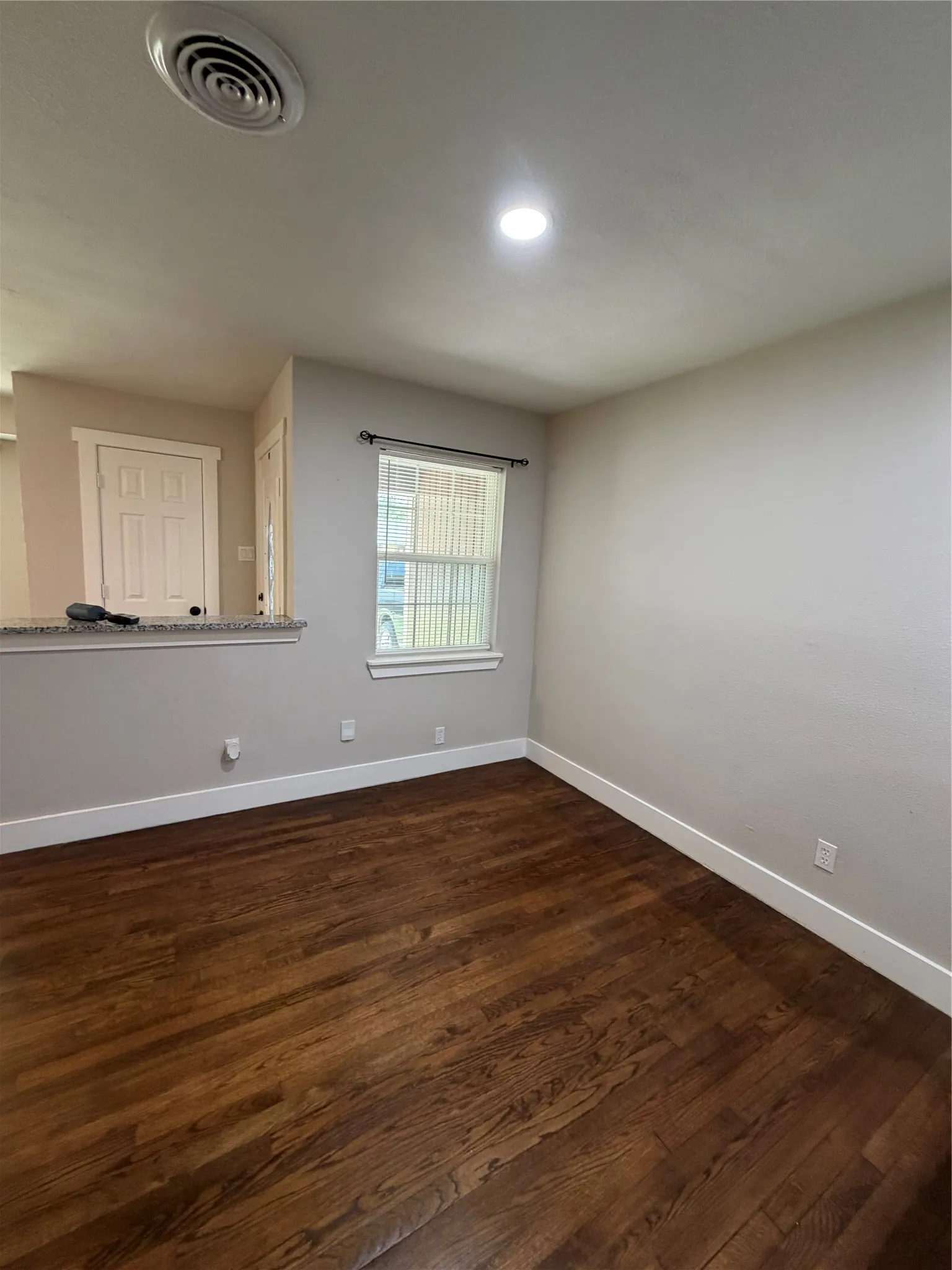 Single Family Residence For Rent in Dallas County , 7825 Dugan Street, Dallas, Texas 75217, 3 Bedroom, 2 Bathroom, 1 Garage spaces, 1,444 Sqft, built in 1956, Price $1,895, mls#21353105, Real Estate Agent in Dallas, Homes For Rent in Dallas county, Homes For Rent in Dallas, Realtor in Dallas Texas, Real Estate Brokerage Independent Realty Texas, Luminita Cordes Realtor