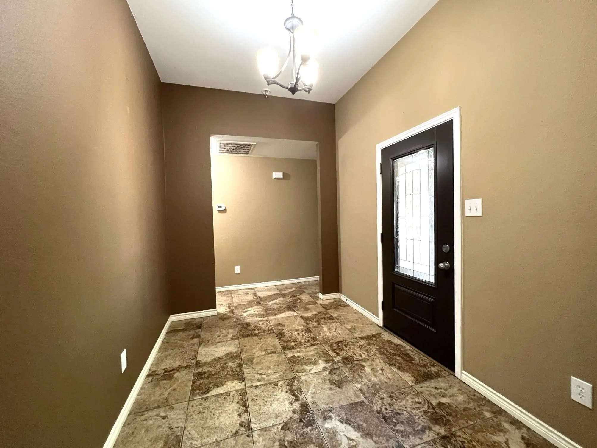 Single Family Residence For Rent in Collin County , 1234 Iowa Road, Murphy, Texas 75094, 3 Bedroom, 2 Bathroom, 2 Garage spaces, 1,917 Sqft, built in 2006, mls#21353106, Real Estate Agent in Murphy, Homes For Rent in Collin county, Homes For Rent in Murphy, Realtor in Murphy Texas, Real Estate Brokerage Independent Realty Texas, Luminita Cordes Realtor