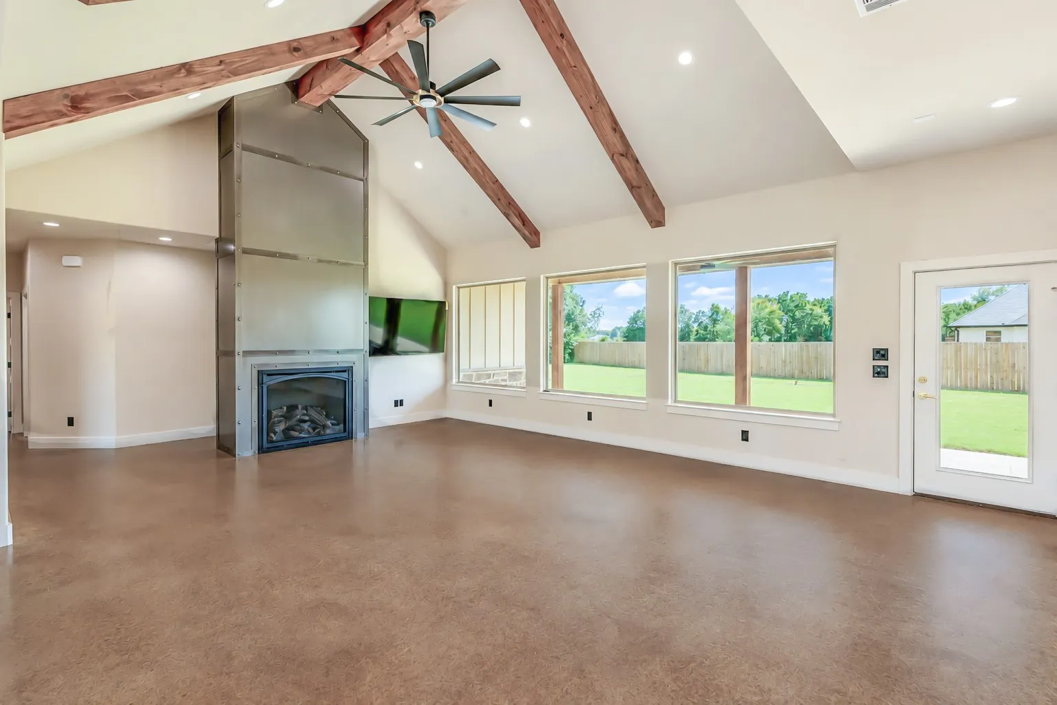 Single Family Residence For Sale in Smith County , 12265 Madison Crossing, Bullard, Texas 75757, 4 Bedrooms, 3 Bathrooms, 2 Garage spaces, 2,515 Sqft, built in 2025, Price $599,900, mls#21350169, Real Estate Agent in Bullard, Homes For Sale in Smith county, Homes For Sale in Bullard, Realtor in Bullard Texas, Real Estate Brokerage Independent Realty Texas, Luminita Cordes Realtor