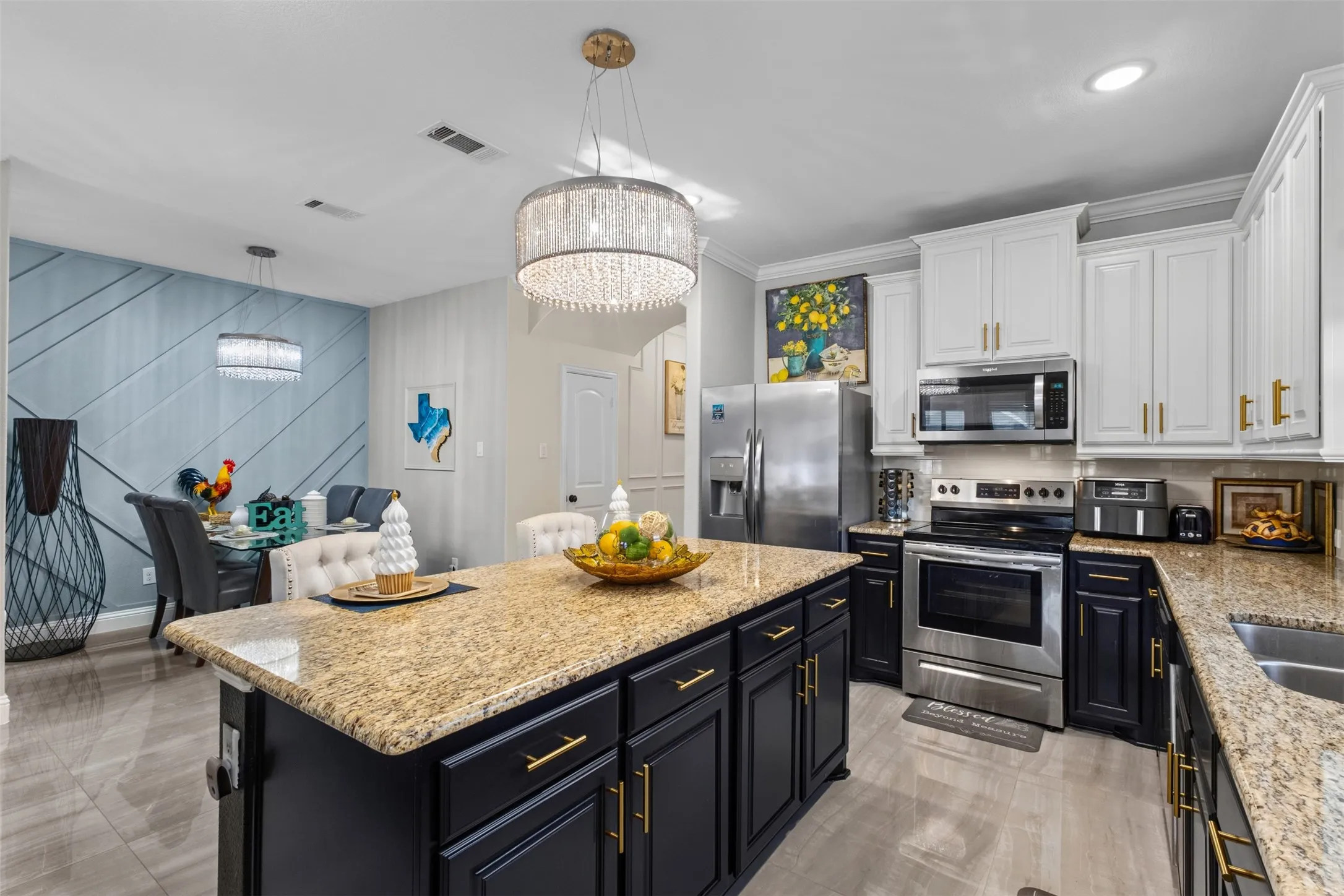 Single Family Residence For Sale in Ellis County , 205 Melody Way, Red Oak, Texas 75154, 4 Bedroom, 2 Bathroom, 2 Garage spaces, 2,010 Sqft, built in 2018, mls#21350496, Real Estate Agent in Red Oak, Homes For Sale in Ellis county, Homes For Sale in Red Oak, Realtor in Red Oak Texas, Real Estate Brokerage Independent Realty Texas, Luminita Cordes Realtor