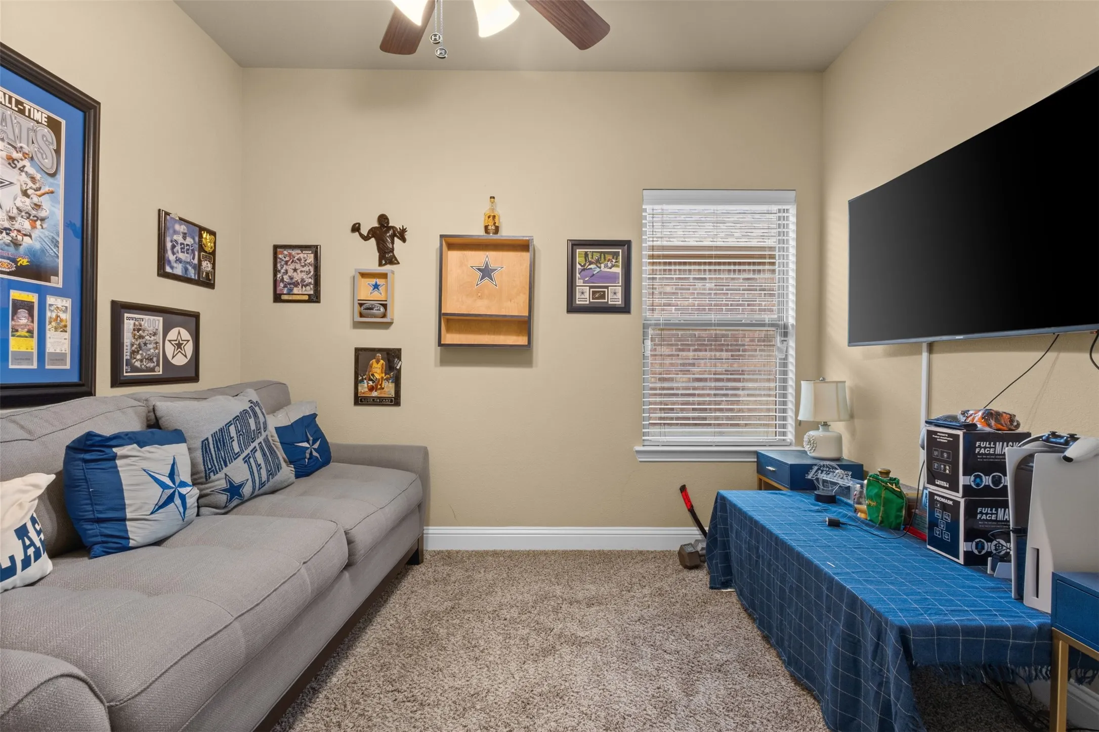 Single Family Residence For Sale in Ellis County , 205 Melody Way, Red Oak, Texas 75154, 4 Bedroom, 2 Bathroom, 2 Garage spaces, 2,010 Sqft, built in 2018, mls#21350496, Real Estate Agent in Red Oak, Homes For Sale in Ellis county, Homes For Sale in Red Oak, Realtor in Red Oak Texas, Real Estate Brokerage Independent Realty Texas, Luminita Cordes Realtor