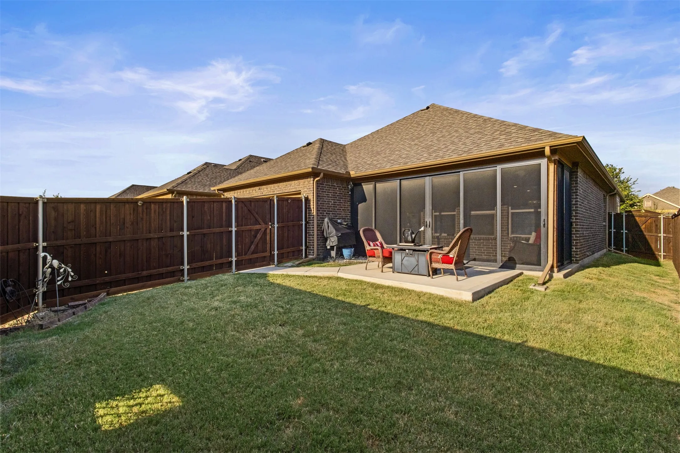 Single Family Residence For Sale in Ellis County , 205 Melody Way, Red Oak, Texas 75154, 4 Bedroom, 2 Bathroom, 2 Garage spaces, 2,010 Sqft, built in 2018, mls#21350496, Real Estate Agent in Red Oak, Homes For Sale in Ellis county, Homes For Sale in Red Oak, Realtor in Red Oak Texas, Real Estate Brokerage Independent Realty Texas, Luminita Cordes Realtor