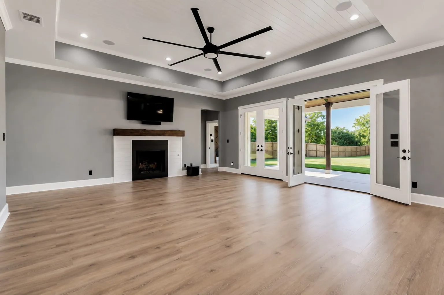Single Family Residence For Sale in Smith County , 12241 Madison Crossing, Bullard, Texas 75757, 4 Bedrooms, 4 Bathrooms, 2 Garage spaces, 2,622 Sqft, built in 2025, Price $626,000, mls#21345600, Real Estate Agent in Bullard, Homes For Sale in Smith county, Homes For Sale in Bullard, Realtor in Bullard Texas, Real Estate Brokerage Independent Realty Texas, Luminita Cordes Realtor
