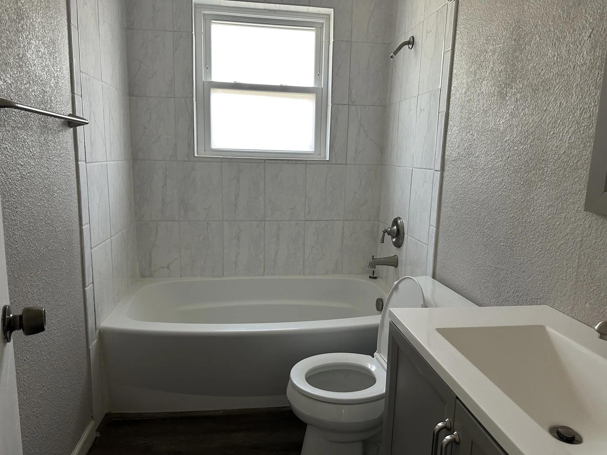 Single Family Residence For Rent in Dallas County , 3018 Gardenia Drive, Garland, Texas 75041, 3 Bedroom, 1 Bathroom, 1 Garage spaces, 1,092 Sqft, built in 1959, mls#21353115, Real Estate Agent in Garland, Homes For Rent in Dallas county, Homes For Rent in Garland, Realtor in Garland Texas, Real Estate Brokerage Independent Realty Texas, Luminita Cordes Realtor