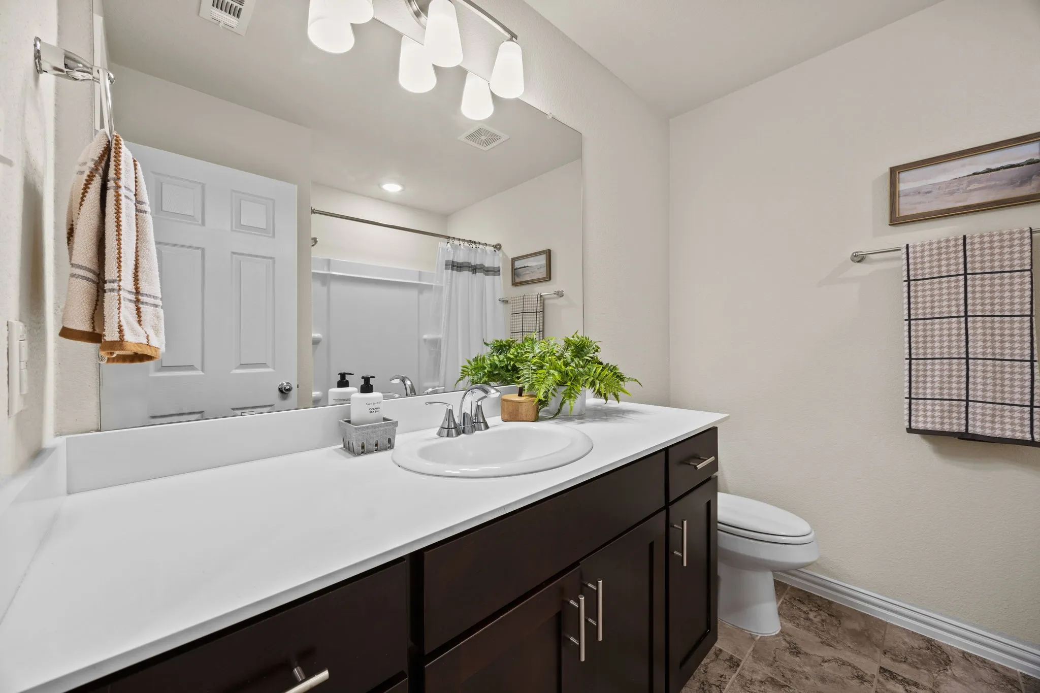 Single Family Residence For Sale in Hunt County , 3249 Glorioso Drive, Royse City, Texas 75189, 4 Bedroom, 3 Bathroom, 2 Garage spaces, 2,036 Sqft, built in 2023, mls#21353124, Real Estate Agent in Royse City, Homes For Sale in Hunt county, Homes For Sale in Royse City, Realtor in Royse City Texas, Real Estate Brokerage Independent Realty Texas, Luminita Cordes Realtor