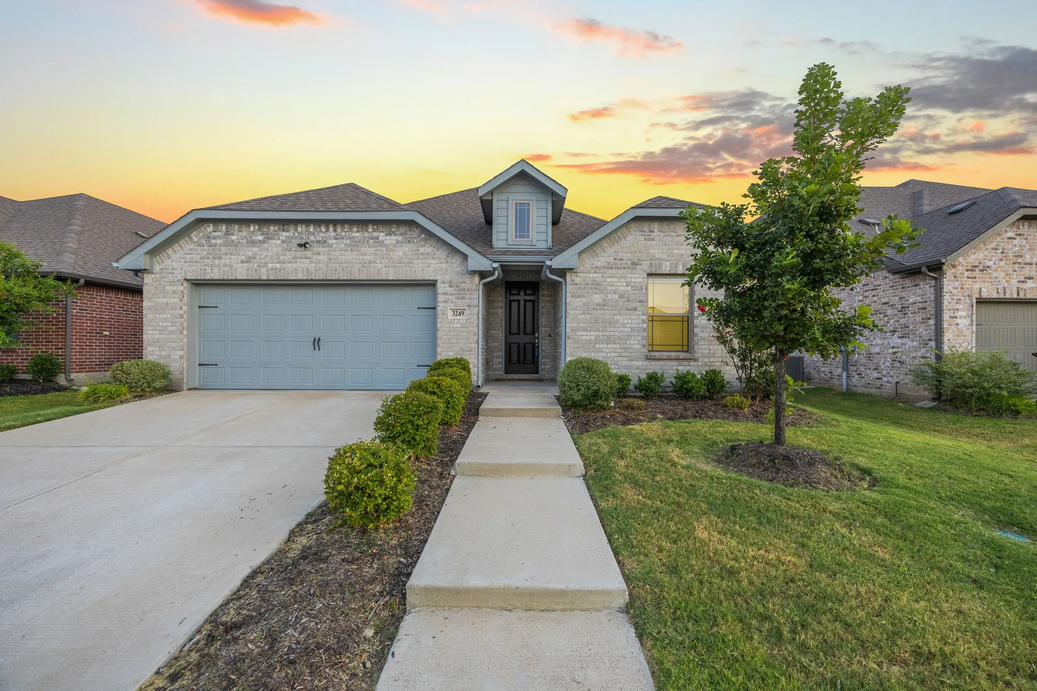 Single Family Residence For Sale in Hunt County , 3249 Glorioso Drive, Royse City, Texas 75189, 4 Bedroom, 3 Bathroom, 2 Garage spaces, 2,036 Sqft, built in 2023, mls#21353124, Real Estate Agent in Royse City, Homes For Sale in Hunt county, Homes For Sale in Royse City, Realtor in Royse City Texas, Real Estate Brokerage Independent Realty Texas, Luminita Cordes Realtor