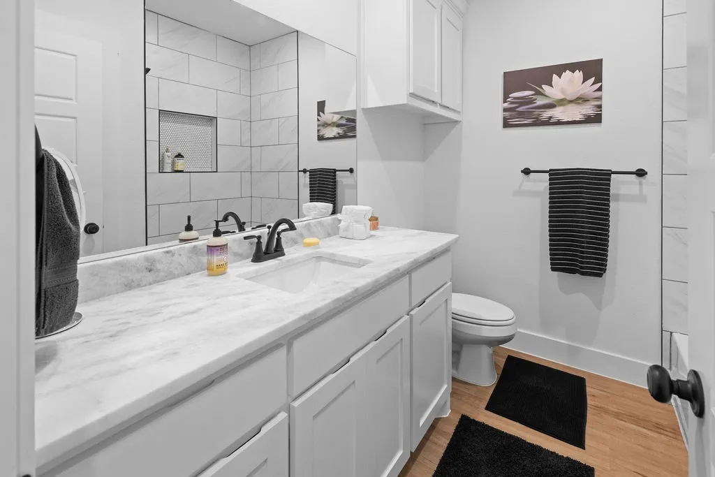 Single Family Residence For Sale in Grayson County , 201 W South Street, Whitesboro, Texas 76273, 3 Bedroom, 2 Bathroom, 2 Garage spaces, 1,618 Sqft, built in 2023, mls#21353108, Real Estate Agent in Whitesboro, Homes For Sale in Grayson county, Homes For Sale in Whitesboro, Realtor in Whitesboro Texas, Real Estate Brokerage Independent Realty Texas, Luminita Cordes Realtor