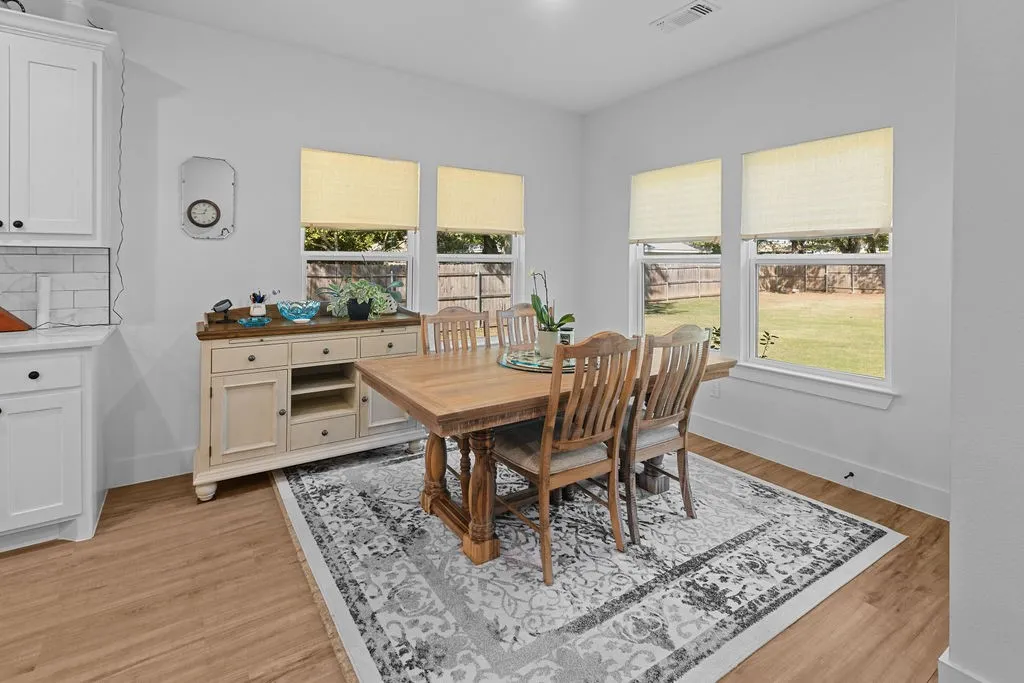 Single Family Residence For Sale in Grayson County , 201 W South Street, Whitesboro, Texas 76273, 3 Bedroom, 2 Bathroom, 2 Garage spaces, 1,618 Sqft, built in 2023, mls#21353108, Real Estate Agent in Whitesboro, Homes For Sale in Grayson county, Homes For Sale in Whitesboro, Realtor in Whitesboro Texas, Real Estate Brokerage Independent Realty Texas, Luminita Cordes Realtor