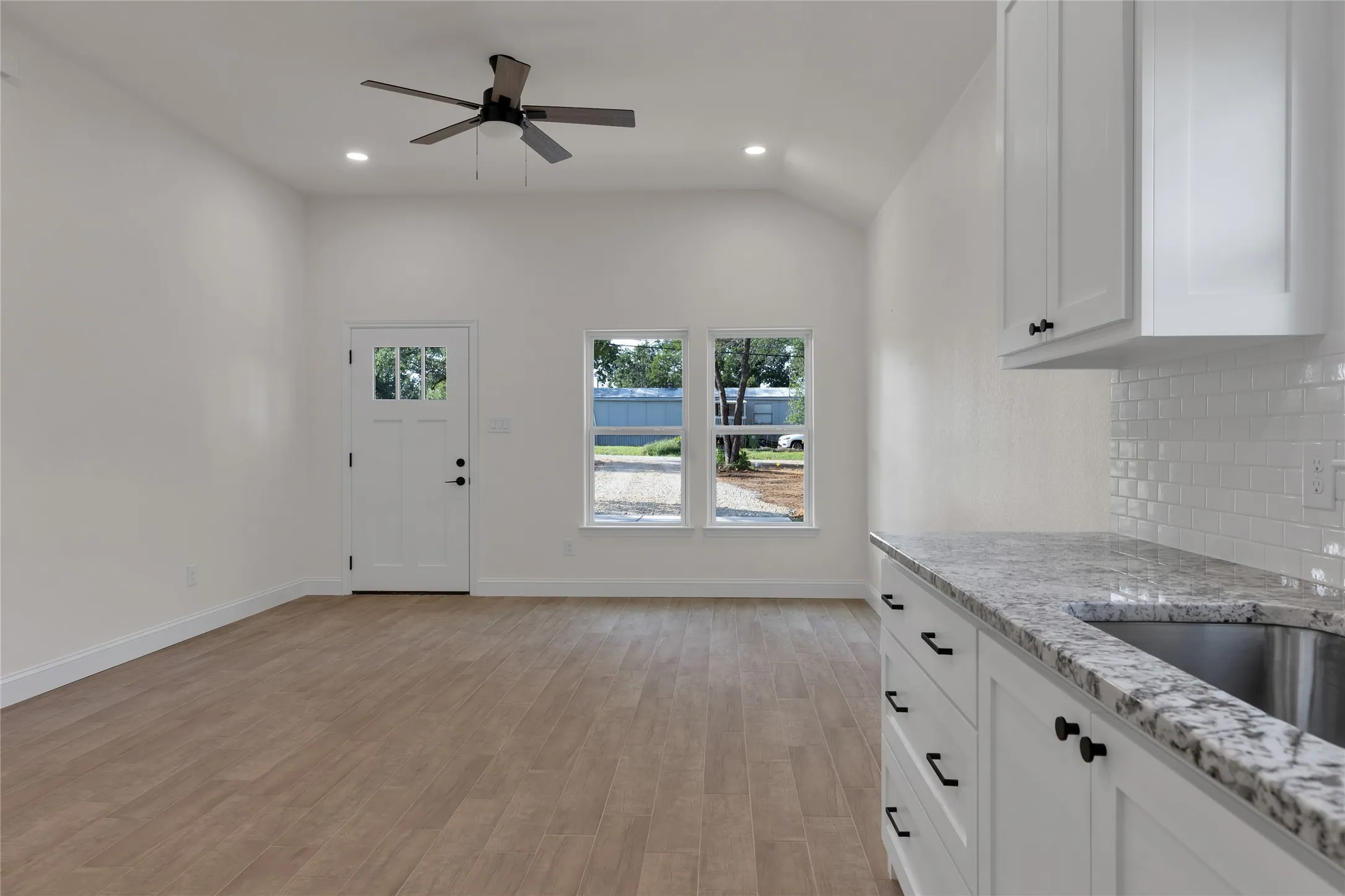 Single Family Residence For Sale in Palo Pinto County , 811 SW 28th Street, Mineral Wells, Texas 76067, 3 Bedroom, 2 Bathroom, Garage spaces, 1,120 Sqft, built in 2026, Price $209,999, mls#21353088, Real Estate Agent in Mineral Wells, Homes For Sale in Palo Pinto county, Homes For Sale in Mineral Wells, Realtor in Mineral Wells Texas, Real Estate Brokerage Independent Realty Texas, Luminita Cordes Realtor