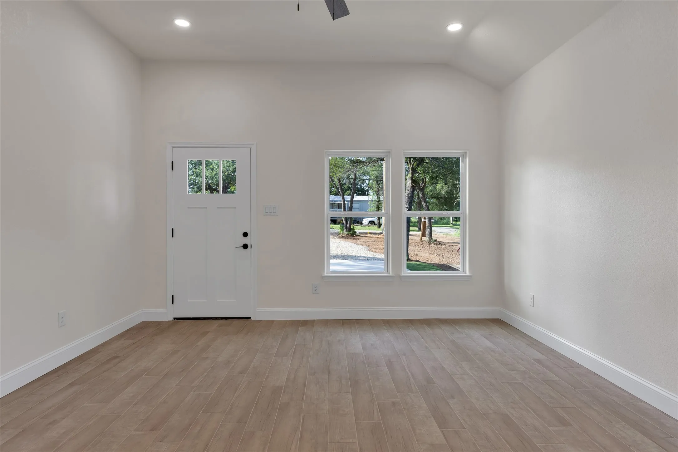 Single Family Residence For Sale in Palo Pinto County , 811 SW 28th Street, Mineral Wells, Texas 76067, 3 Bedroom, 2 Bathroom, Garage spaces, 1,120 Sqft, built in 2026, Price $209,999, mls#21353088, Real Estate Agent in Mineral Wells, Homes For Sale in Palo Pinto county, Homes For Sale in Mineral Wells, Realtor in Mineral Wells Texas, Real Estate Brokerage Independent Realty Texas, Luminita Cordes Realtor