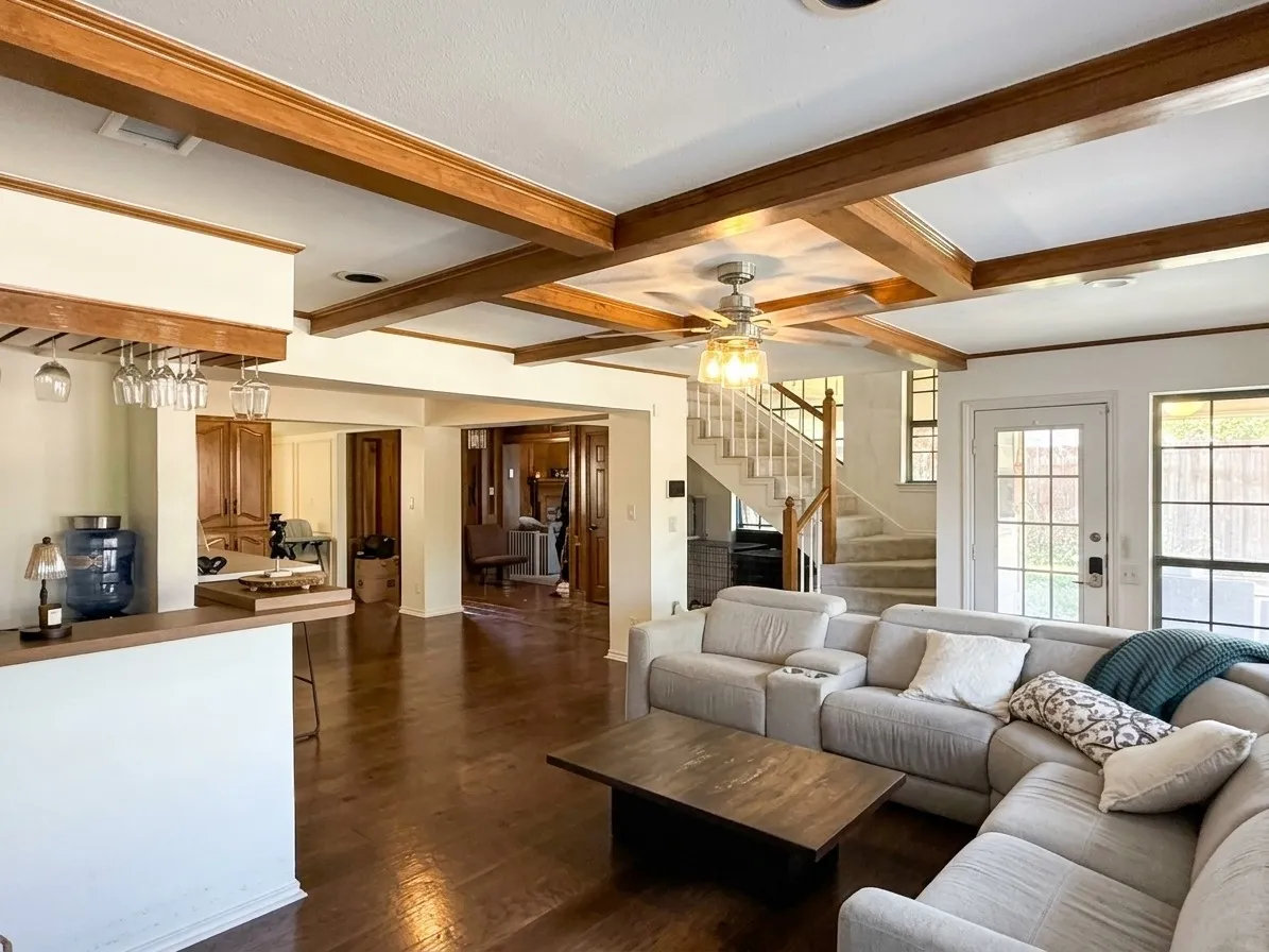 Single Family Residence For Sale in Collin County , 4307 Quail Hollow Road, Dallas, Texas 75287, 4 Bedroom, 3 Bathroom, 2 Garage spaces, 2,512 Sqft, built in 1981, mls#21353058, Real Estate Agent in Dallas, Homes For Sale in Collin county, Homes For Sale in Dallas, Realtor in Dallas Texas, Real Estate Brokerage Independent Realty Texas, Luminita Cordes Realtor