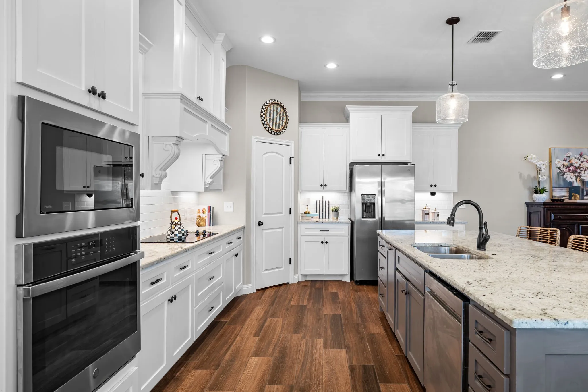 Single Family Residence For Sale in Mc Lennan County , 717 Wintergreen Drive, Hewitt, Texas 76643, 4 Bedroom, 2 Bathroom, 2 Garage spaces, 2,325 Sqft, built in 2020, mls#21352846, Real Estate Agent in Hewitt, Homes For Sale in Mc Lennan county, Homes For Sale in Hewitt, Realtor in Hewitt Texas, Real Estate Brokerage Independent Realty Texas, Luminita Cordes Realtor