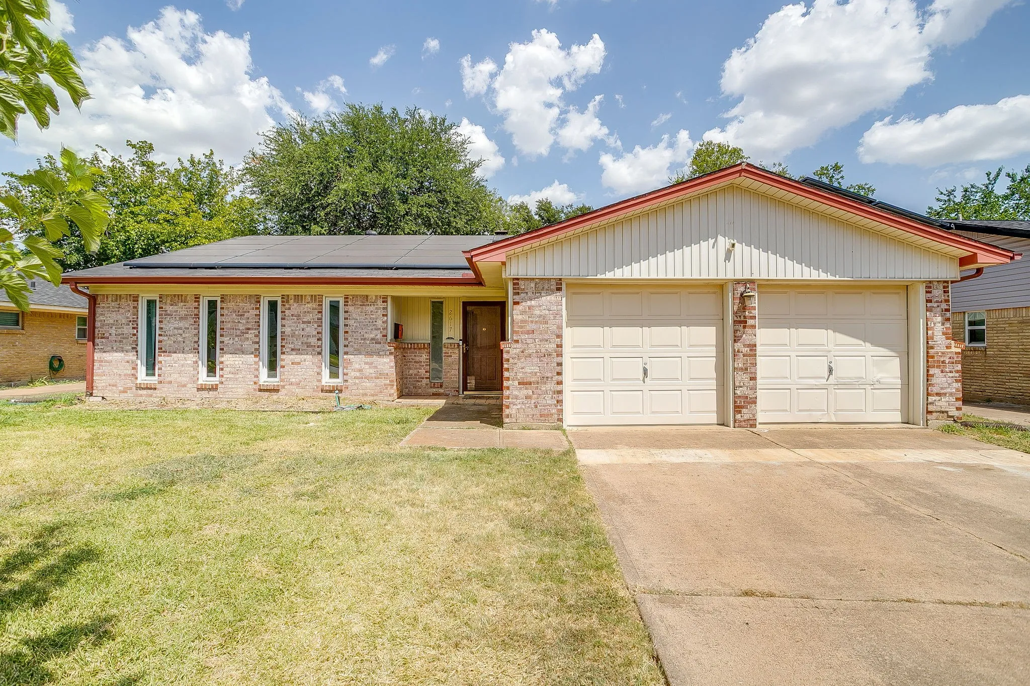 Single Family Residence For Sale in Dallas County , 2617 Magnolia Drive, Irving, Texas 75062, 4 Bedroom, 2 Bathroom, 2 Garage spaces, 2,318 Sqft, built in 1967, mls#21352412, Real Estate Agent in Irving, Homes For Sale in Dallas county, Homes For Sale in Irving, Realtor in Irving Texas, Real Estate Brokerage Independent Realty Texas, Luminita Cordes Realtor