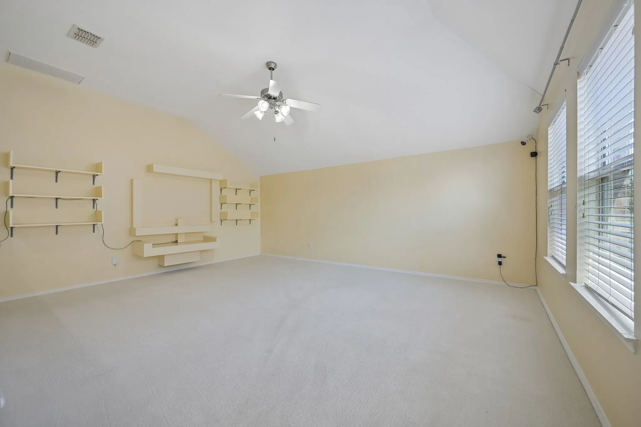 Single Family Residence For Sale in Denton County , 12508 Sunrise Drive, Frisco, Texas 75036, 4 Bedroom, 3 Bathroom, 2 Garage spaces, 2,675 Sqft, built in 2008, mls#21352913, Real Estate Agent in Frisco, Homes For Sale in Denton county, Homes For Sale in Frisco, Realtor in Frisco Texas, Real Estate Brokerage Independent Realty Texas, Luminita Cordes Realtor