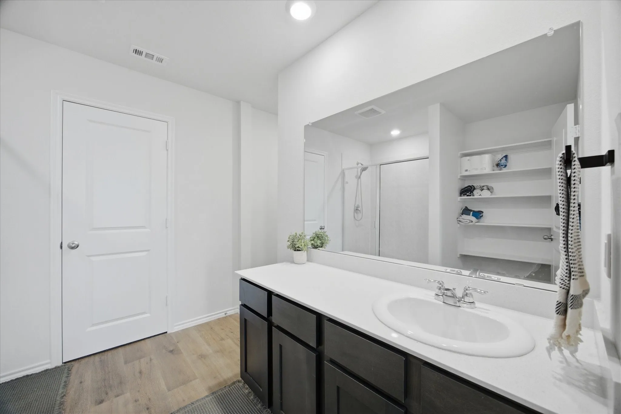 Single Family Residence For Sale in Hunt County , 114 Sunberry Drive, Caddo Mills, Texas 75135, 5 Bedroom, 2 Bathroom, 2 Garage spaces, 2,011 Sqft, built in 2025, mls#21353142, Real Estate Agent in Caddo Mills, Homes For Sale in Hunt county, Homes For Sale in Caddo Mills, Realtor in Caddo Mills Texas, Real Estate Brokerage Independent Realty Texas, Luminita Cordes Realtor