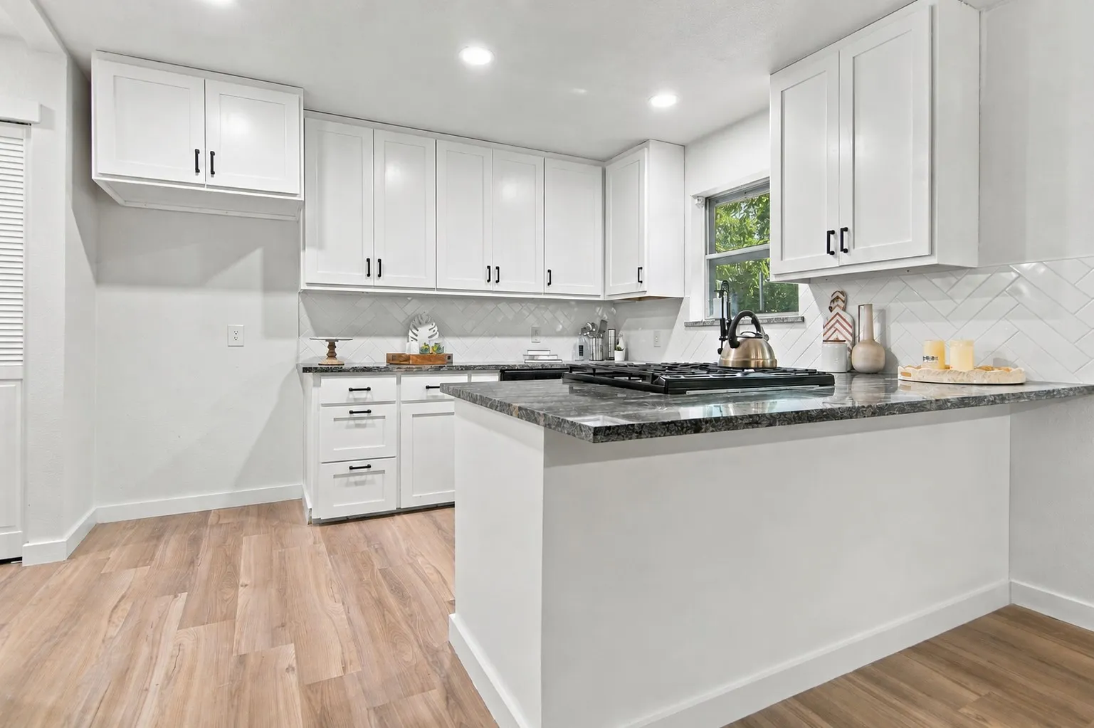 Single Family Residence For Sale in Tarrant County , 3616 Bewley Street, North Richland Hills, Texas 76117, 3 Bedroom, 3 Bathroom, 2 Garage spaces, 2,303 Sqft, built in 1961, mls#21351654, Real Estate Agent in North Richland Hills, Homes For Sale in Tarrant county, Homes For Sale in North Richland Hills, Realtor in North Richland Hills Texas, Real Estate Brokerage Independent Realty Texas, Luminita Cordes Realtor