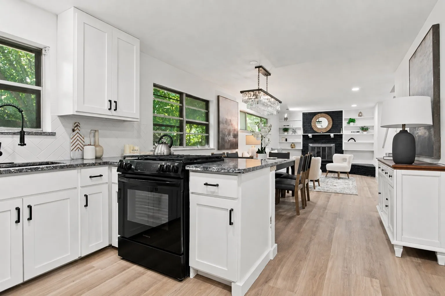 Single Family Residence For Sale in Tarrant County , 3616 Bewley Street, North Richland Hills, Texas 76117, 3 Bedroom, 3 Bathroom, 2 Garage spaces, 2,303 Sqft, built in 1961, mls#21351654, Real Estate Agent in North Richland Hills, Homes For Sale in Tarrant county, Homes For Sale in North Richland Hills, Realtor in North Richland Hills Texas, Real Estate Brokerage Independent Realty Texas, Luminita Cordes Realtor