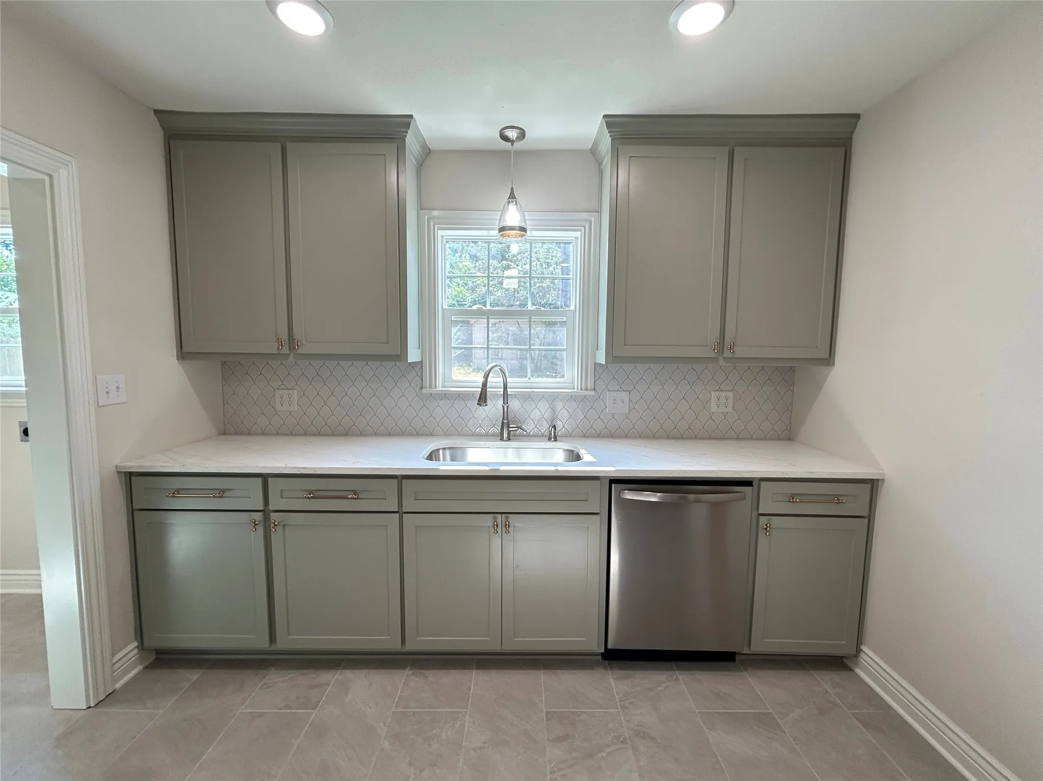 Single Family Residence For Sale in Hopkins County , 118 Kyle Street, Sulphur Springs, Texas 75482, 2 Bedroom, 2 Bathroom, Garage spaces, 1,390 Sqft, built in 1935, mls#21353152, Real Estate Agent in Sulphur Springs, Homes For Sale in Hopkins county, Homes For Sale in Sulphur Springs, Realtor in Sulphur Springs Texas, Real Estate Brokerage Independent Realty Texas, Luminita Cordes Realtor