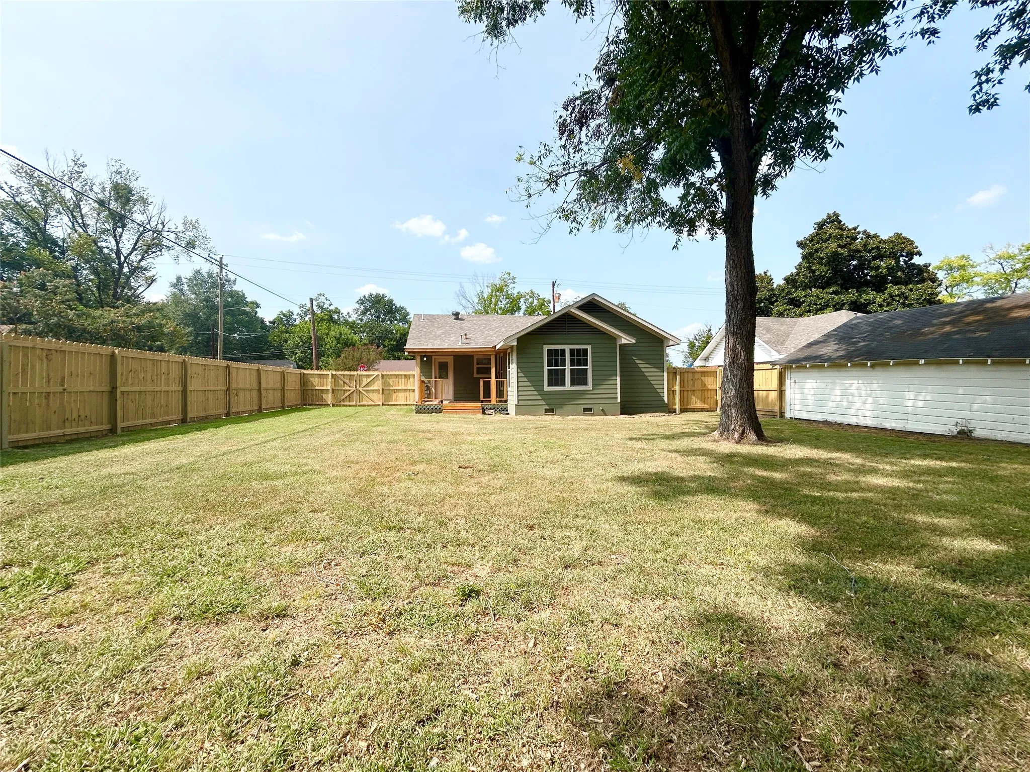 Large privacy fenced yard