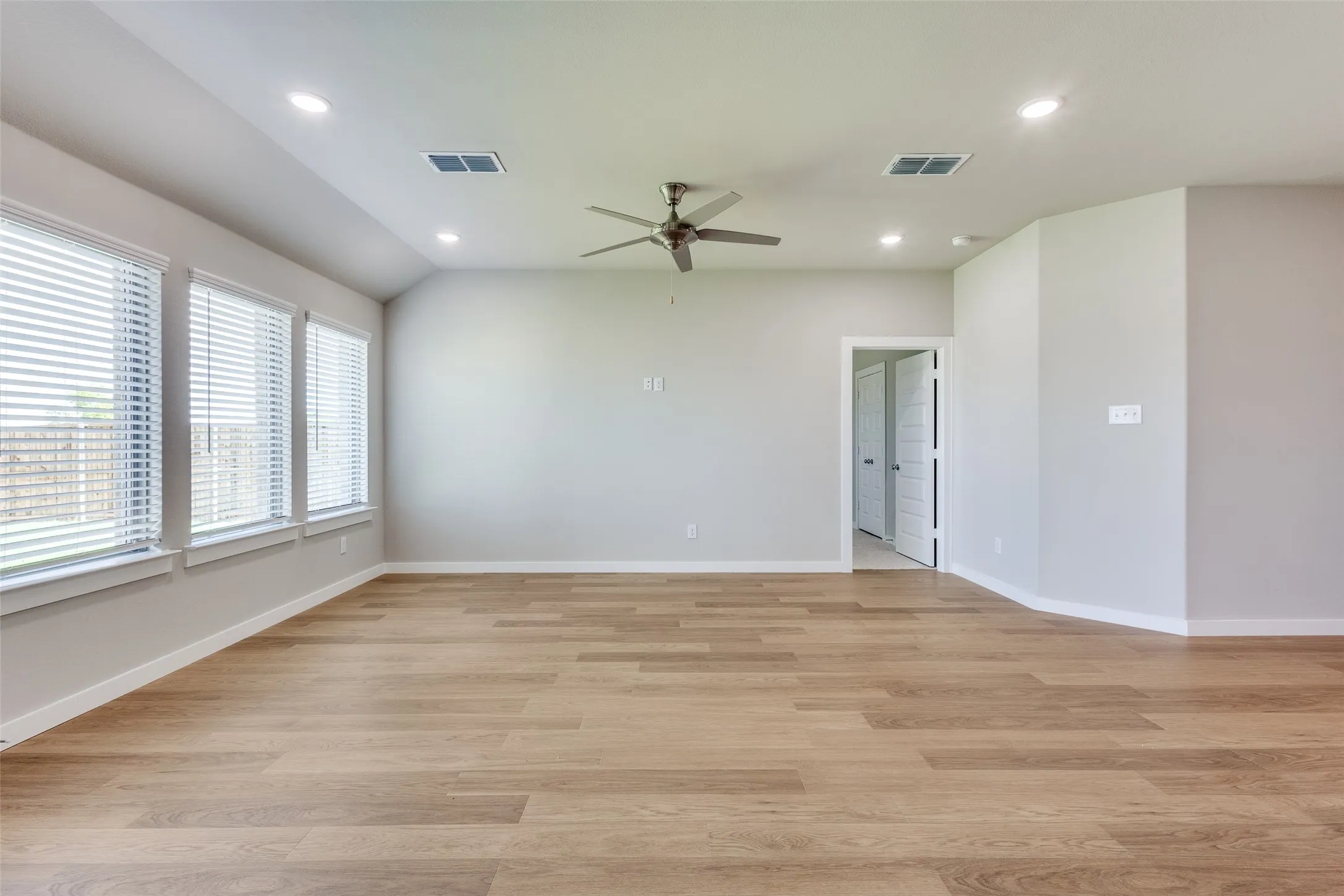 Single Family Residence For Rent in Collin County , 5107 Meditation Drive, Princeton, Texas 75071, 4 Bedroom, 2 Bathroom, 2 Garage spaces, 2,184 Sqft, built in 2024, mls#21353092, Real Estate Agent in Princeton, Homes For Rent in Collin county, Homes For Rent in Princeton, Realtor in Princeton Texas, Real Estate Brokerage Independent Realty Texas, Luminita Cordes Realtor