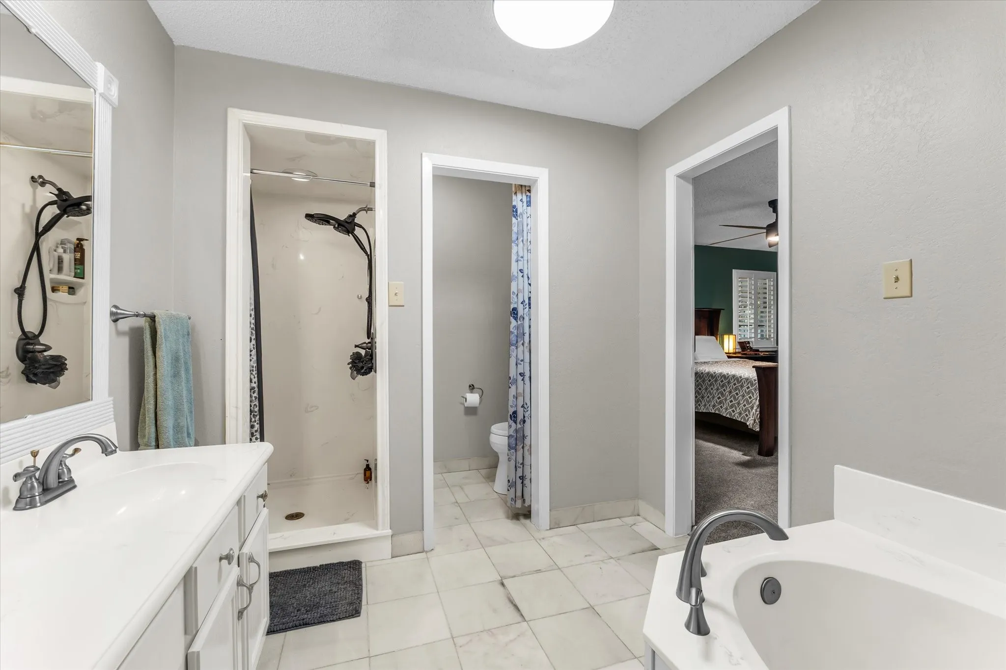 Single Family Residence For Sale in Mc Lennan County , 5206 Chaparral Drive, Waco, Texas 76710, 4 Bedrooms, 3 Bathrooms, Garage spaces, 2,701 Sqft, built in 1976, Price $444,500, mls#21345146, Real Estate Agent in Waco, Homes For Sale in Mc Lennan county, Homes For Sale in Waco, Realtor in Waco Texas, Real Estate Brokerage Independent Realty Texas, Luminita Cordes Realtor