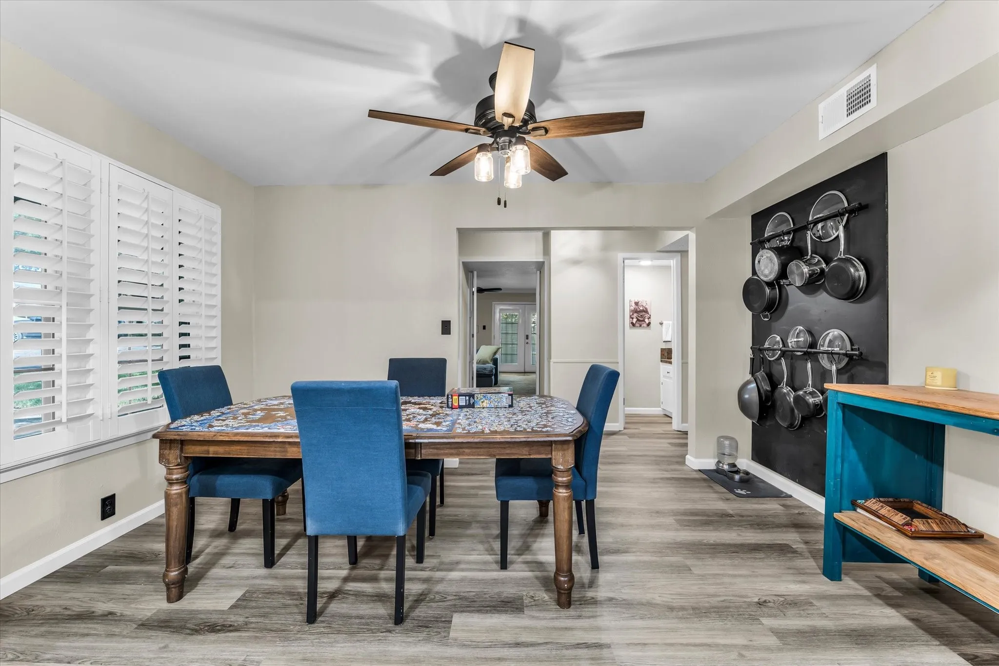 Single Family Residence For Sale in Mc Lennan County , 5206 Chaparral Drive, Waco, Texas 76710, 4 Bedrooms, 3 Bathrooms, Garage spaces, 2,701 Sqft, built in 1976, Price $444,500, mls#21345146, Real Estate Agent in Waco, Homes For Sale in Mc Lennan county, Homes For Sale in Waco, Realtor in Waco Texas, Real Estate Brokerage Independent Realty Texas, Luminita Cordes Realtor