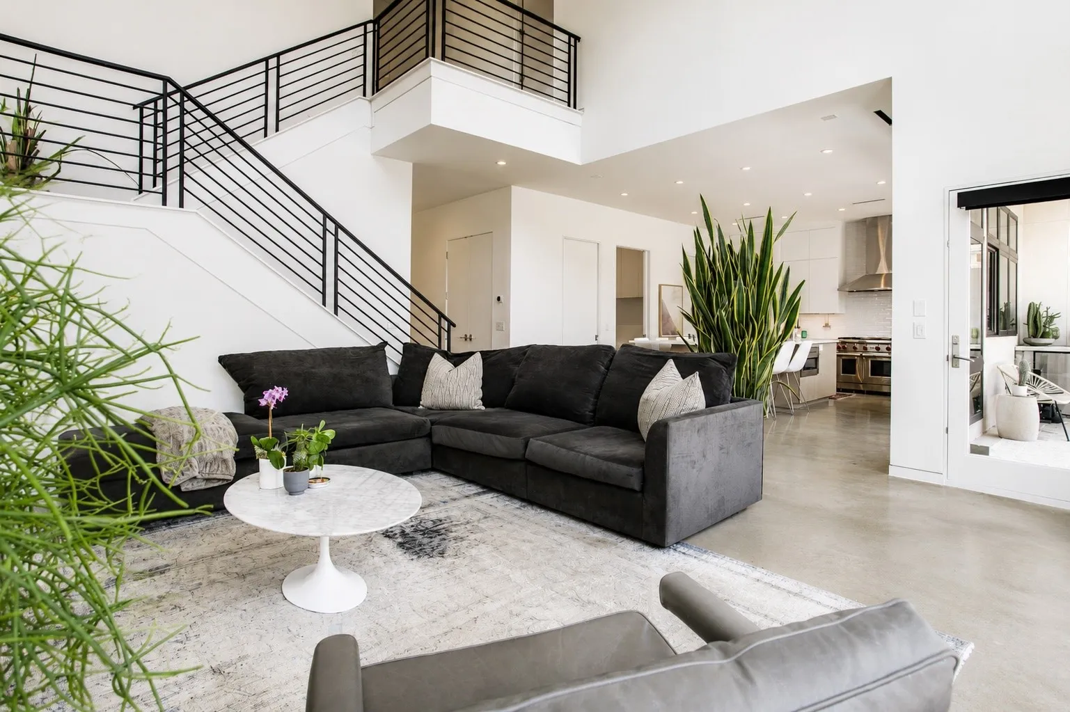 Single Family Residence For Sale in Dallas County , 2215 Madera Street, Dallas, Texas 75206, 3 Bedroom, 3 Bathroom, 2 Garage spaces, 2,738 Sqft, built in 2016, mls#21347105, Real Estate Agent in Dallas, Homes For Sale in Dallas county, Homes For Sale in Dallas, Realtor in Dallas Texas, Real Estate Brokerage Independent Realty Texas, Luminita Cordes Realtor