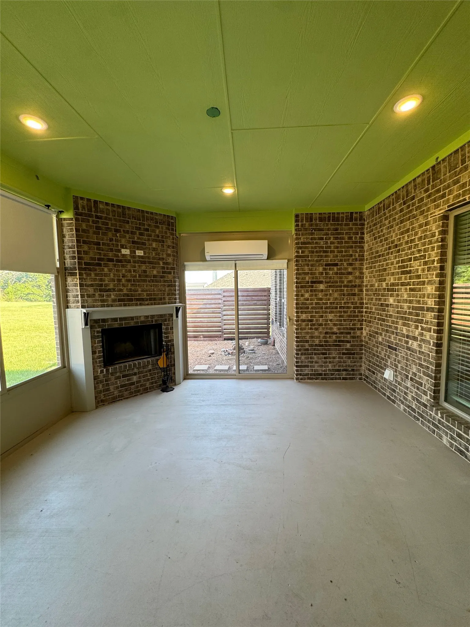 Single Family Residence For Rent in Parker County , 499 Christian Way, Azle, Texas 76020, 4 Bedroom, 2 Bathroom, 3 Garage spaces, 2,400 Sqft, built in 2020, mls#21353163, Real Estate Agent in Azle, Homes For Rent in Parker county, Homes For Rent in Azle, Realtor in Azle Texas, Real Estate Brokerage Independent Realty Texas, Luminita Cordes Realtor
