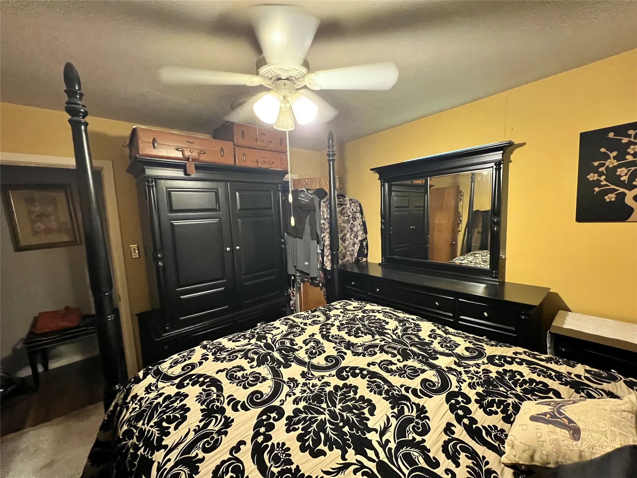 Single Family Residence For Sale in Johnson County , 1206 Crestwood Drive, Cleburne, Texas 76033, 3 Bedroom, 2 Bathroom, 1 Garage spaces, 1,612 Sqft, built in 1965, mls#21353047, Real Estate Agent in Cleburne, Homes For Sale in Johnson county, Homes For Sale in Cleburne, Realtor in Cleburne Texas, Real Estate Brokerage Independent Realty Texas, Luminita Cordes Realtor