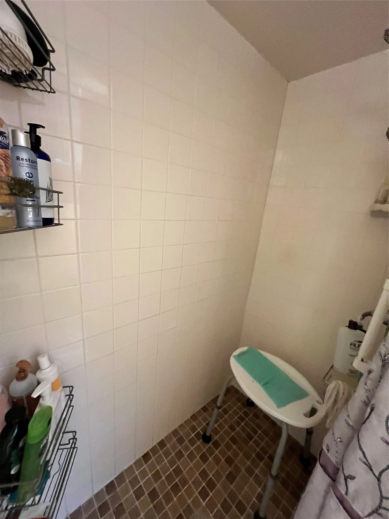 Single Family Residence For Sale in Johnson County , 1206 Crestwood Drive, Cleburne, Texas 76033, 3 Bedroom, 2 Bathroom, 1 Garage spaces, 1,612 Sqft, built in 1965, mls#21353047, Real Estate Agent in Cleburne, Homes For Sale in Johnson county, Homes For Sale in Cleburne, Realtor in Cleburne Texas, Real Estate Brokerage Independent Realty Texas, Luminita Cordes Realtor