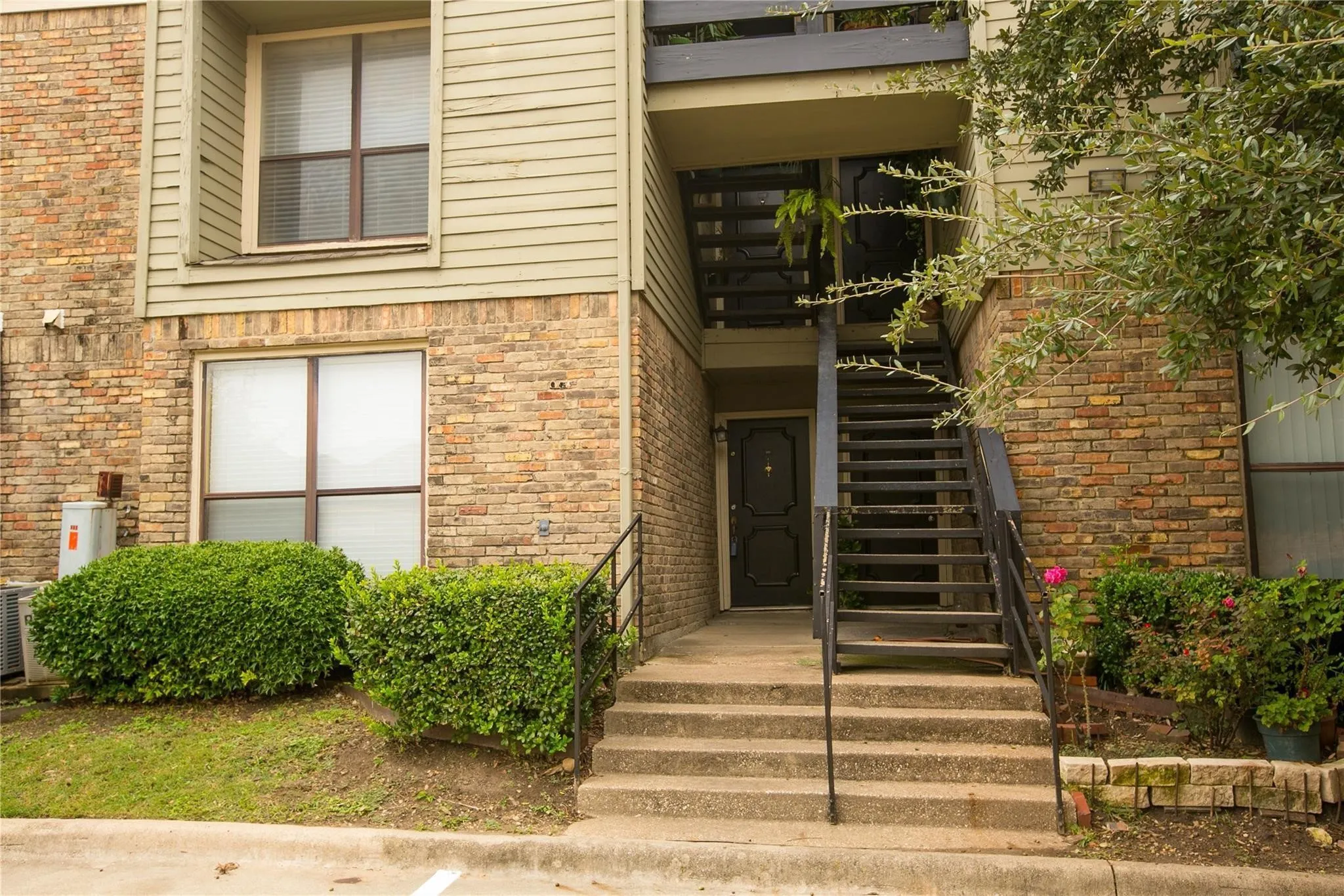 Condominium For Rent in Dallas County , 5840 Spring Valley Road 909, Dallas, Texas 75254, 1 Bedroom, 1 Bathroom, Garage spaces, 720 Sqft, built in 1981, mls#21353153, Real Estate Agent in Dallas, Homes For Rent in Dallas county, Homes For Rent in Dallas, Realtor in Dallas Texas, Real Estate Brokerage Independent Realty Texas, Luminita Cordes Realtor