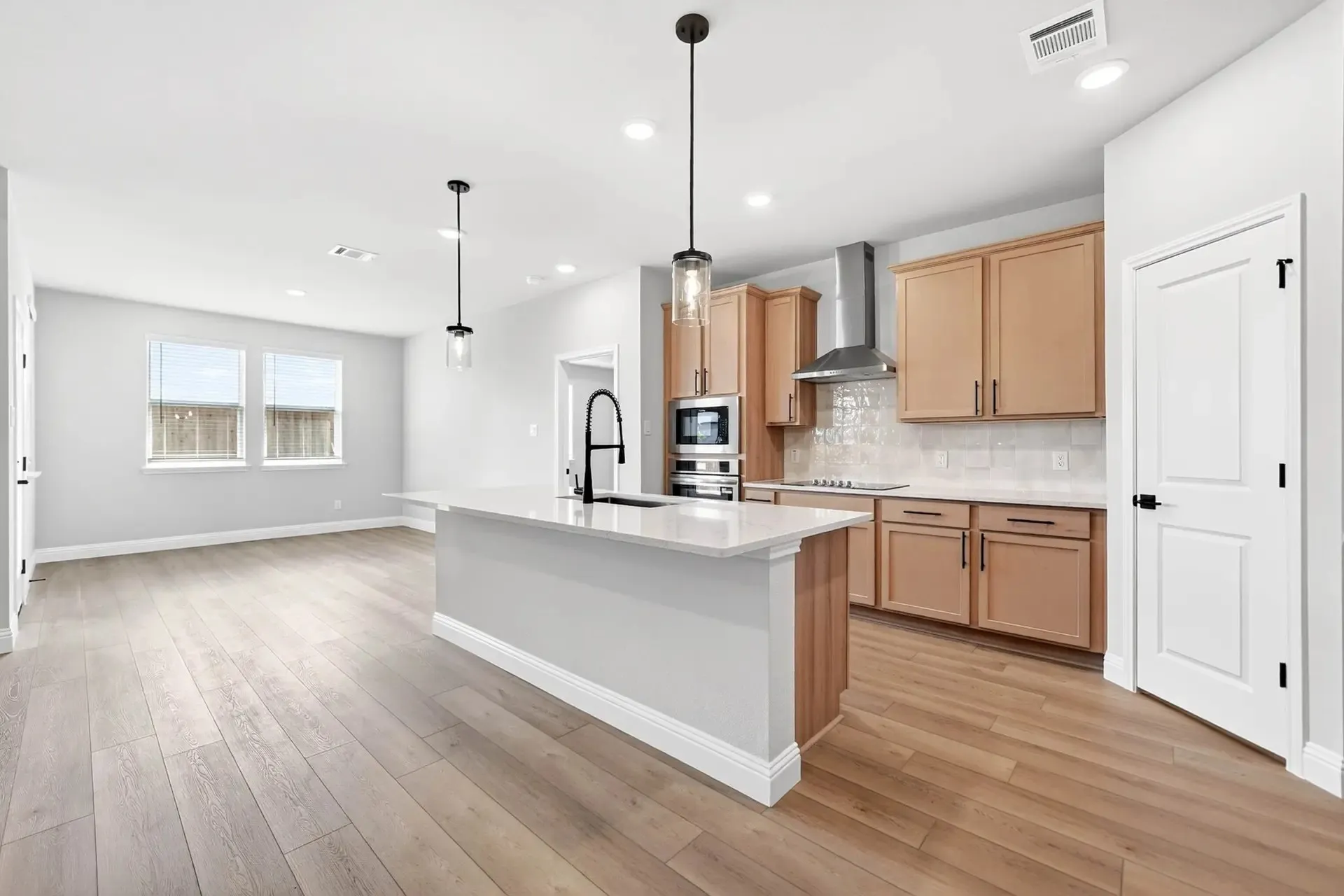 Single Family Residence For Sale in Rockwall County , 6020 Havature Way, Royse City, Texas 75189, 3 Bedroom, 3 Bathroom, 2 Garage spaces, 2,072 Sqft, built in 2026, mls#21353172, Real Estate Agent in Royse City, Homes For Sale in Rockwall county, Homes For Sale in Royse City, Realtor in Royse City Texas, Real Estate Brokerage Independent Realty Texas, Luminita Cordes Realtor