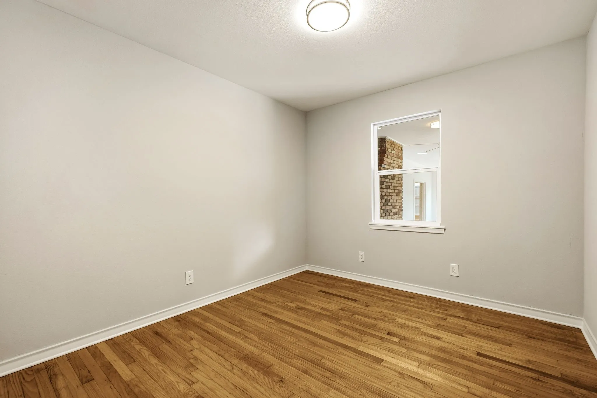 Single Family Residence For Sale in Dallas County , 10419 Royalwood Drive, Dallas, Texas 75238, 4 Bedroom, 3 Bathroom, Garage spaces, 2,892 Sqft, built in 1959, mls#21352531, Real Estate Agent in Dallas, Homes For Sale in Dallas county, Homes For Sale in Dallas, Realtor in Dallas Texas, Real Estate Brokerage Independent Realty Texas, Luminita Cordes Realtor