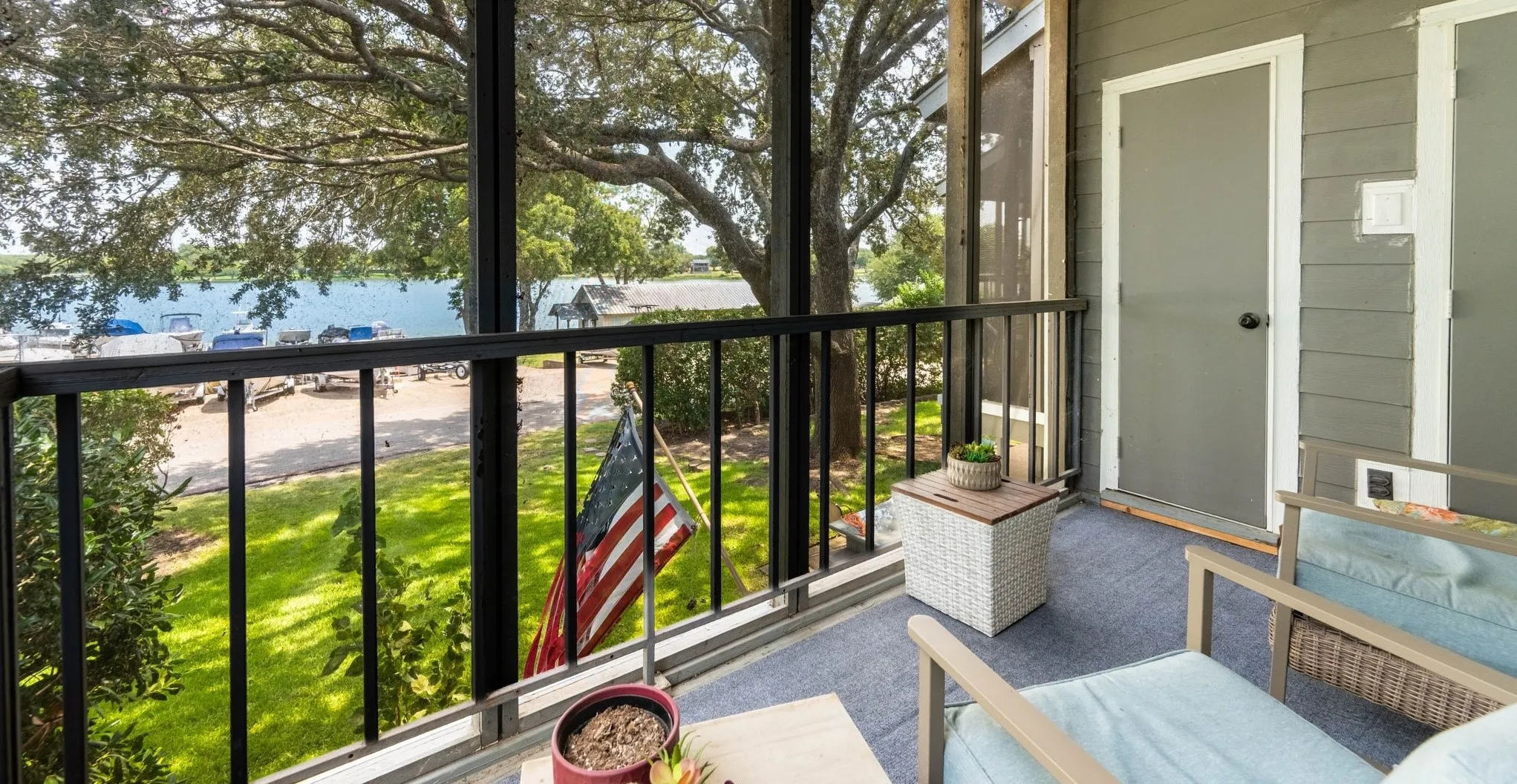 Condominium For Sale in Rockwall County , 300 Rush Creek Drive C4, Heath, Texas 75032, 3 Bedroom, 3 Bathroom, Garage spaces, 1,430 Sqft, built in 1972, mls#21353134, Real Estate Agent in Heath, Homes For Sale in Rockwall county, Homes For Sale in Heath, Realtor in Heath Texas, Real Estate Brokerage Independent Realty Texas, Luminita Cordes Realtor