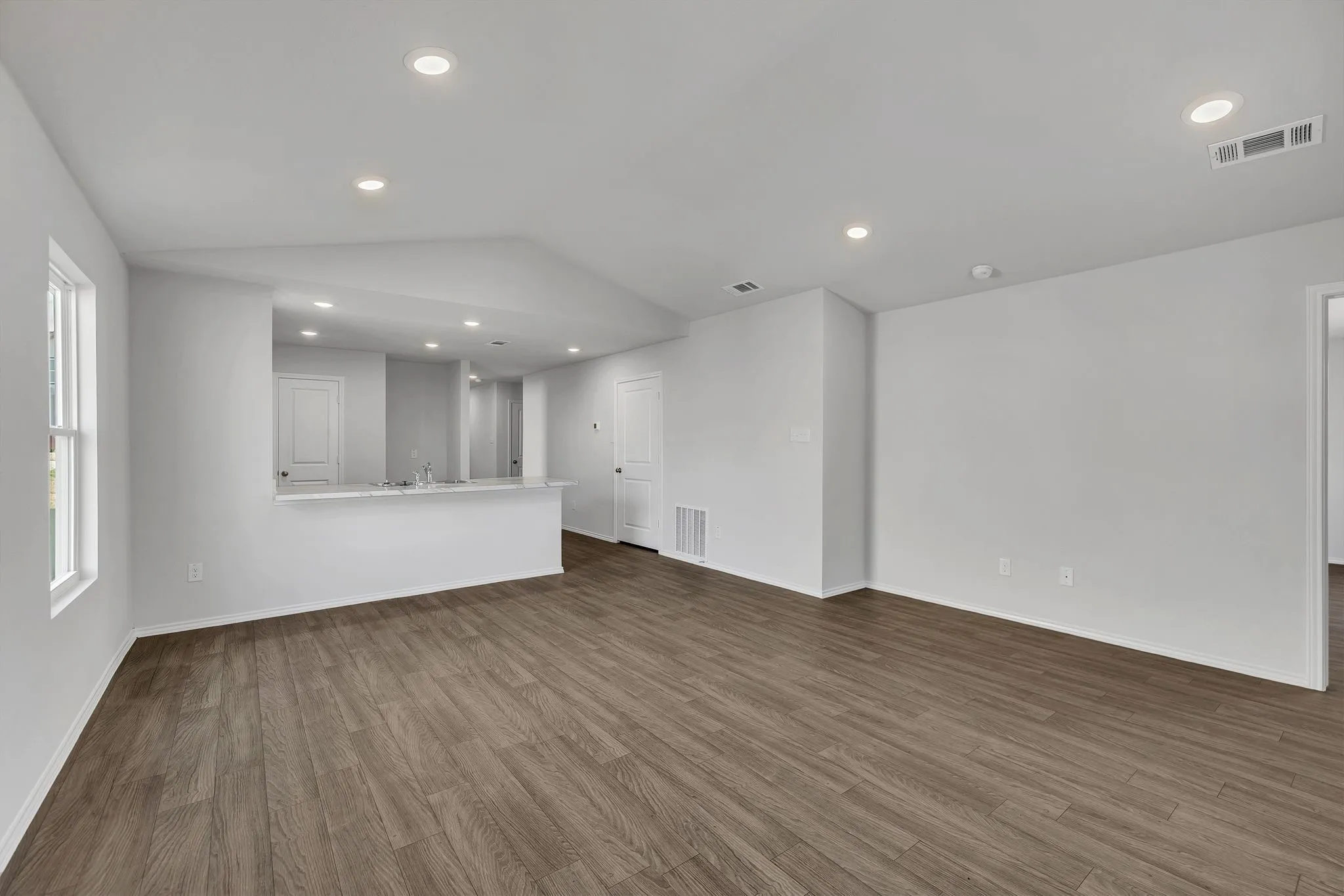 Single Family Residence For Rent in Hood County , 332 Azalea Trail, Granbury, Texas 76048, 4 Bedroom, 2 Bathroom, 2 Garage spaces, 1,510 Sqft, built in 2026, mls#21350451, Real Estate Agent in Granbury, Homes For Rent in Hood county, Homes For Rent in Granbury, Realtor in Granbury Texas, Real Estate Brokerage Independent Realty Texas, Luminita Cordes Realtor