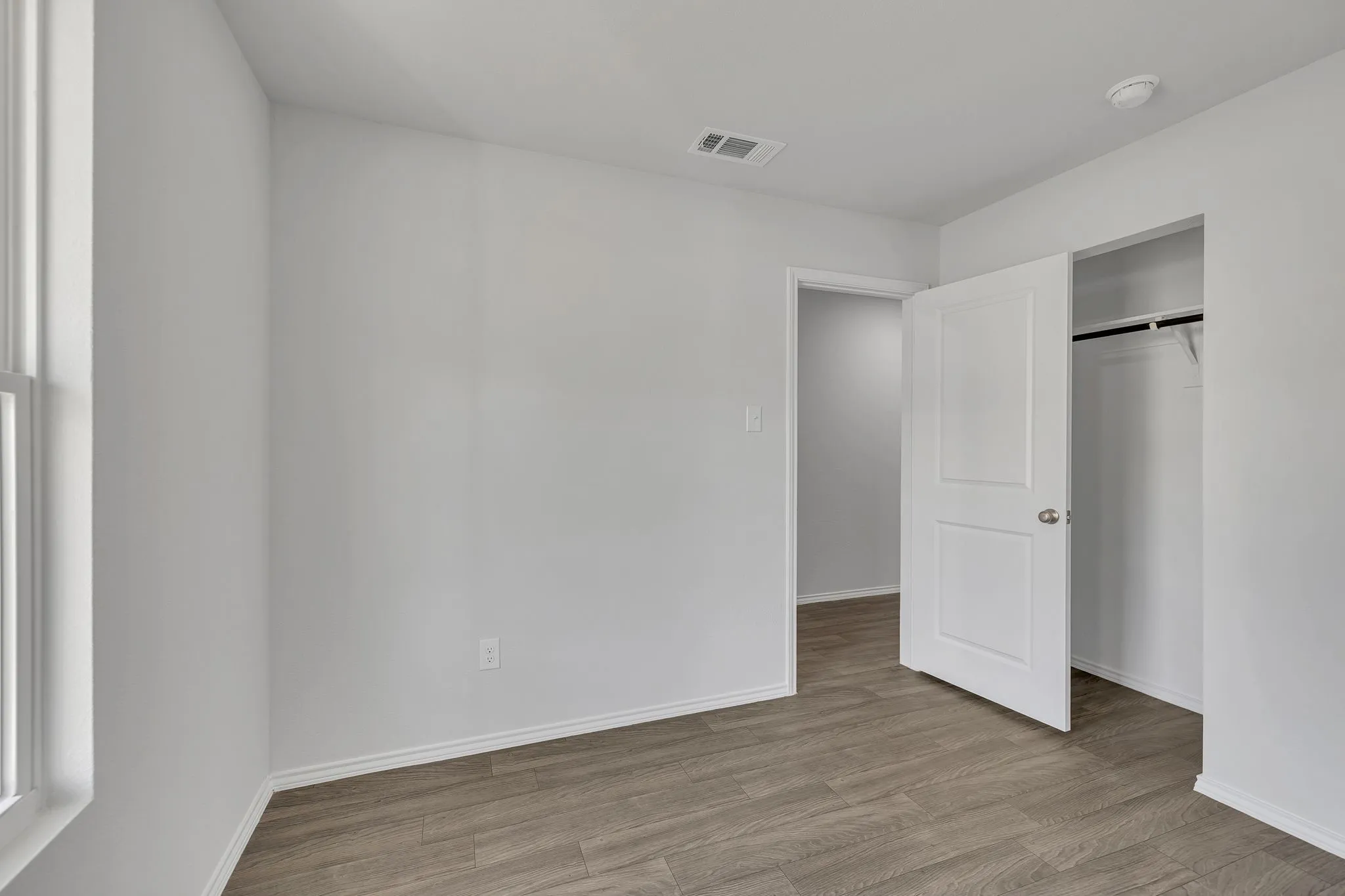 Single Family Residence For Rent in Hood County , 332 Azalea Trail, Granbury, Texas 76048, 4 Bedroom, 2 Bathroom, 2 Garage spaces, 1,510 Sqft, built in 2026, mls#21350451, Real Estate Agent in Granbury, Homes For Rent in Hood county, Homes For Rent in Granbury, Realtor in Granbury Texas, Real Estate Brokerage Independent Realty Texas, Luminita Cordes Realtor