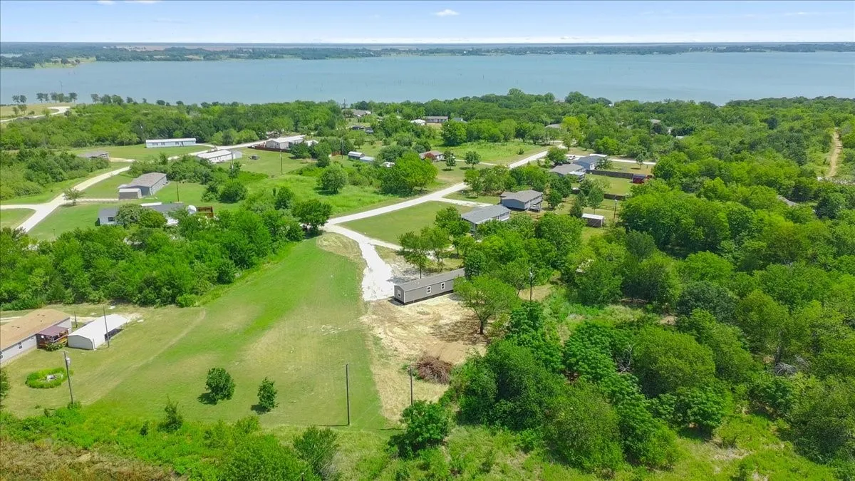 Manufactured Home For Sale in Navarro County , 206 SE CR 3048A, Corsicana, Texas 75109, 3 Bedroom, 2 Bathroom, Garage spaces, 1,064 Sqft, built in 2026, mls#21351443, Real Estate Agent in Corsicana, Homes For Sale in Navarro county, Homes For Sale in Corsicana, Realtor in Corsicana Texas, Real Estate Brokerage Independent Realty Texas, Luminita Cordes Realtor