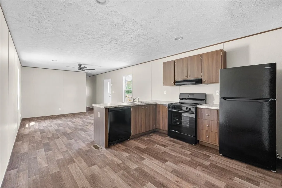 Manufactured Home For Sale in Navarro County , 206 SE CR 3048A, Corsicana, Texas 75109, 3 Bedroom, 2 Bathroom, Garage spaces, 1,064 Sqft, built in 2026, mls#21351443, Real Estate Agent in Corsicana, Homes For Sale in Navarro county, Homes For Sale in Corsicana, Realtor in Corsicana Texas, Real Estate Brokerage Independent Realty Texas, Luminita Cordes Realtor
