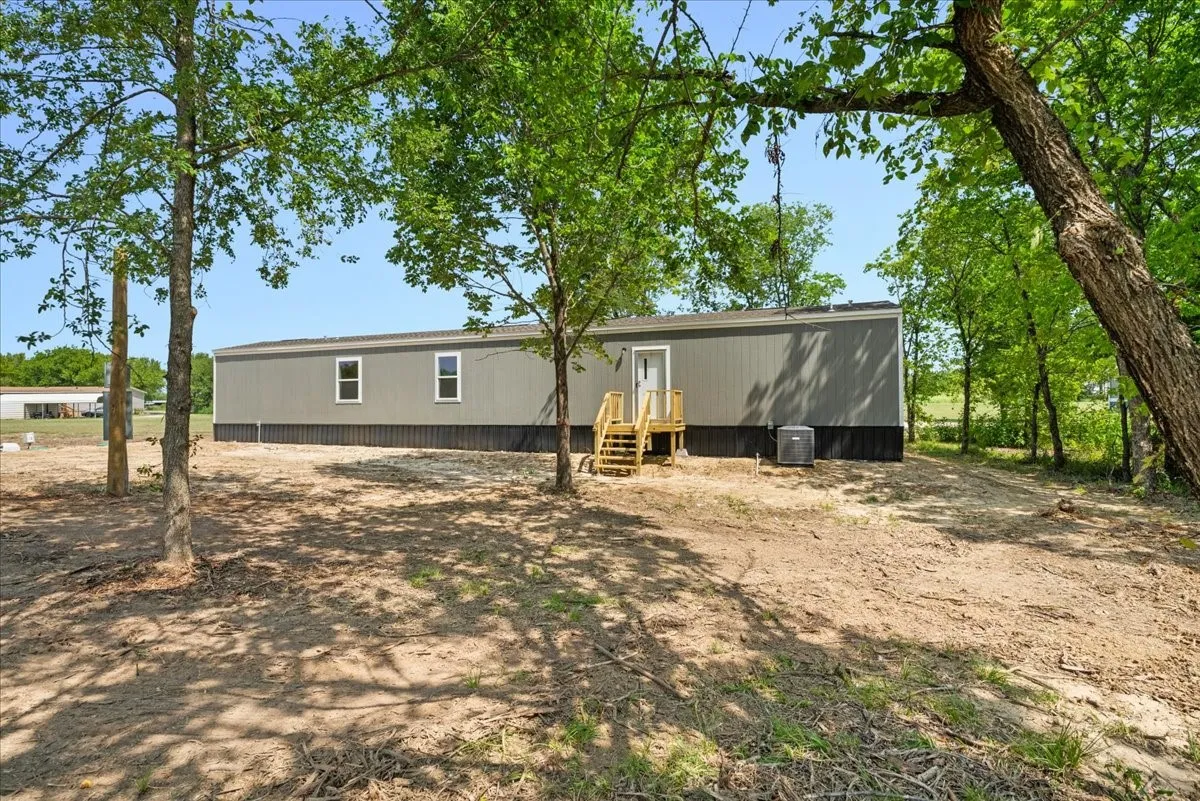 Manufactured Home For Sale in Navarro County , 206 SE CR 3048A, Corsicana, Texas 75109, 3 Bedroom, 2 Bathroom, Garage spaces, 1,064 Sqft, built in 2026, mls#21351443, Real Estate Agent in Corsicana, Homes For Sale in Navarro county, Homes For Sale in Corsicana, Realtor in Corsicana Texas, Real Estate Brokerage Independent Realty Texas, Luminita Cordes Realtor