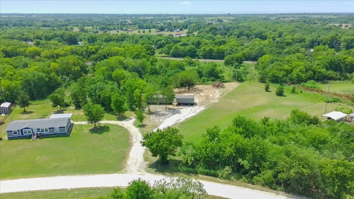 Manufactured Home For Sale in Navarro County , 206 SE CR 3048A, Corsicana, Texas 75109, 3 Bedroom, 2 Bathroom, Garage spaces, 1,064 Sqft, built in 2026, mls#21351443, Real Estate Agent in Corsicana, Homes For Sale in Navarro county, Homes For Sale in Corsicana, Realtor in Corsicana Texas, Real Estate Brokerage Independent Realty Texas, Luminita Cordes Realtor