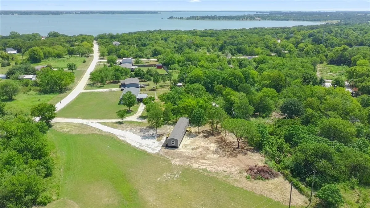 Manufactured Home For Sale in Navarro County , 206 SE CR 3048A, Corsicana, Texas 75109, 3 Bedroom, 2 Bathroom, Garage spaces, 1,064 Sqft, built in 2026, mls#21351443, Real Estate Agent in Corsicana, Homes For Sale in Navarro county, Homes For Sale in Corsicana, Realtor in Corsicana Texas, Real Estate Brokerage Independent Realty Texas, Luminita Cordes Realtor